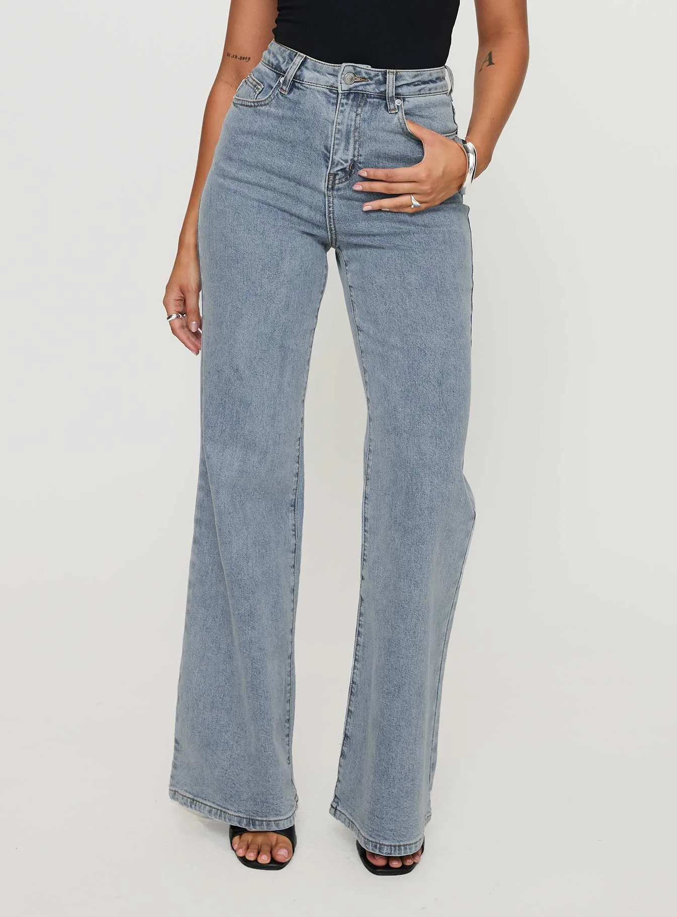 Work Ready Soft Thearlie High Rise Flared Jeans Light Wash