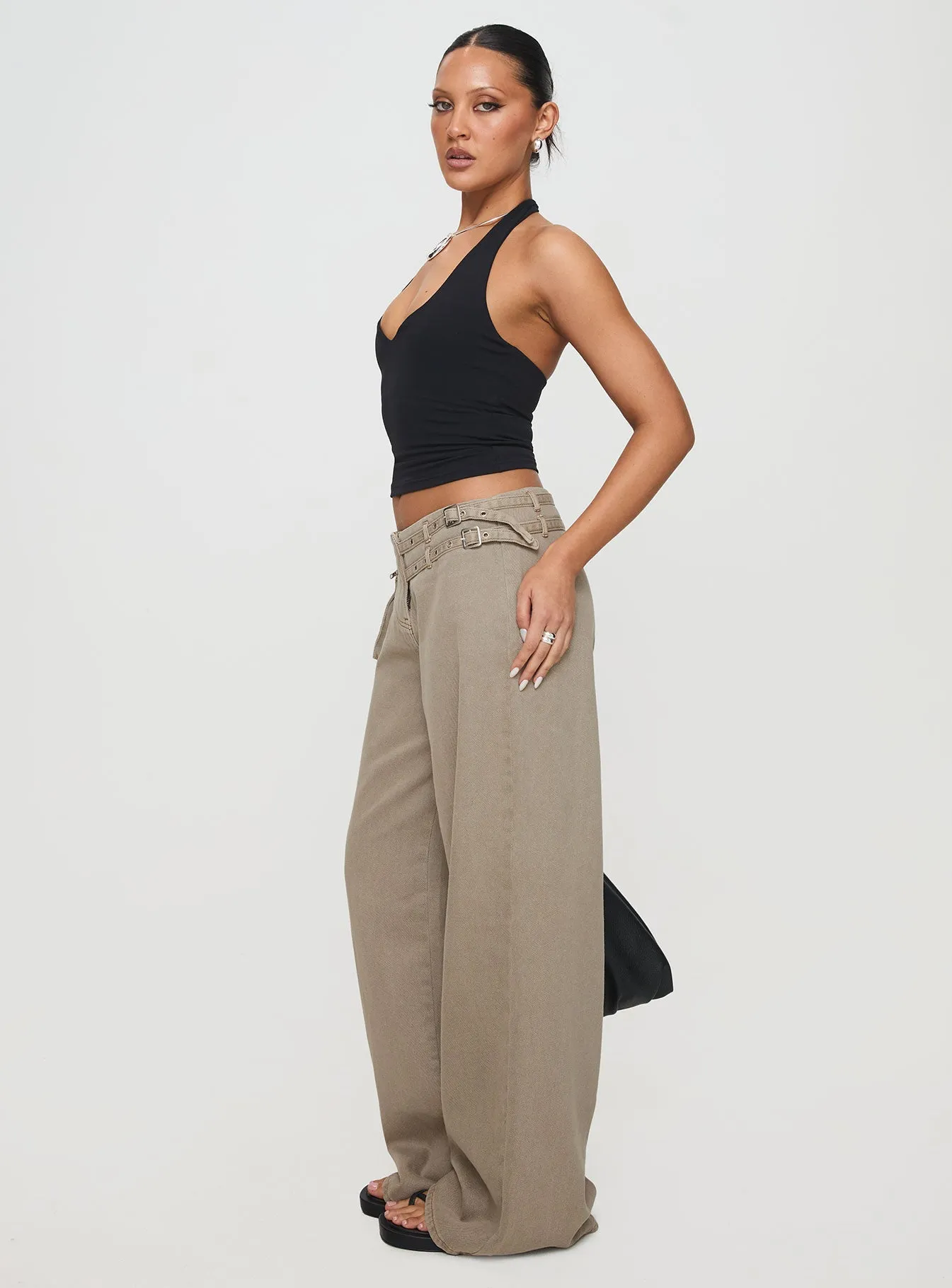 Cozy Feel Neutral Fit Piece Paltrow Mid Rise Wide Leg Cargo Jeans Washed Brown Petite