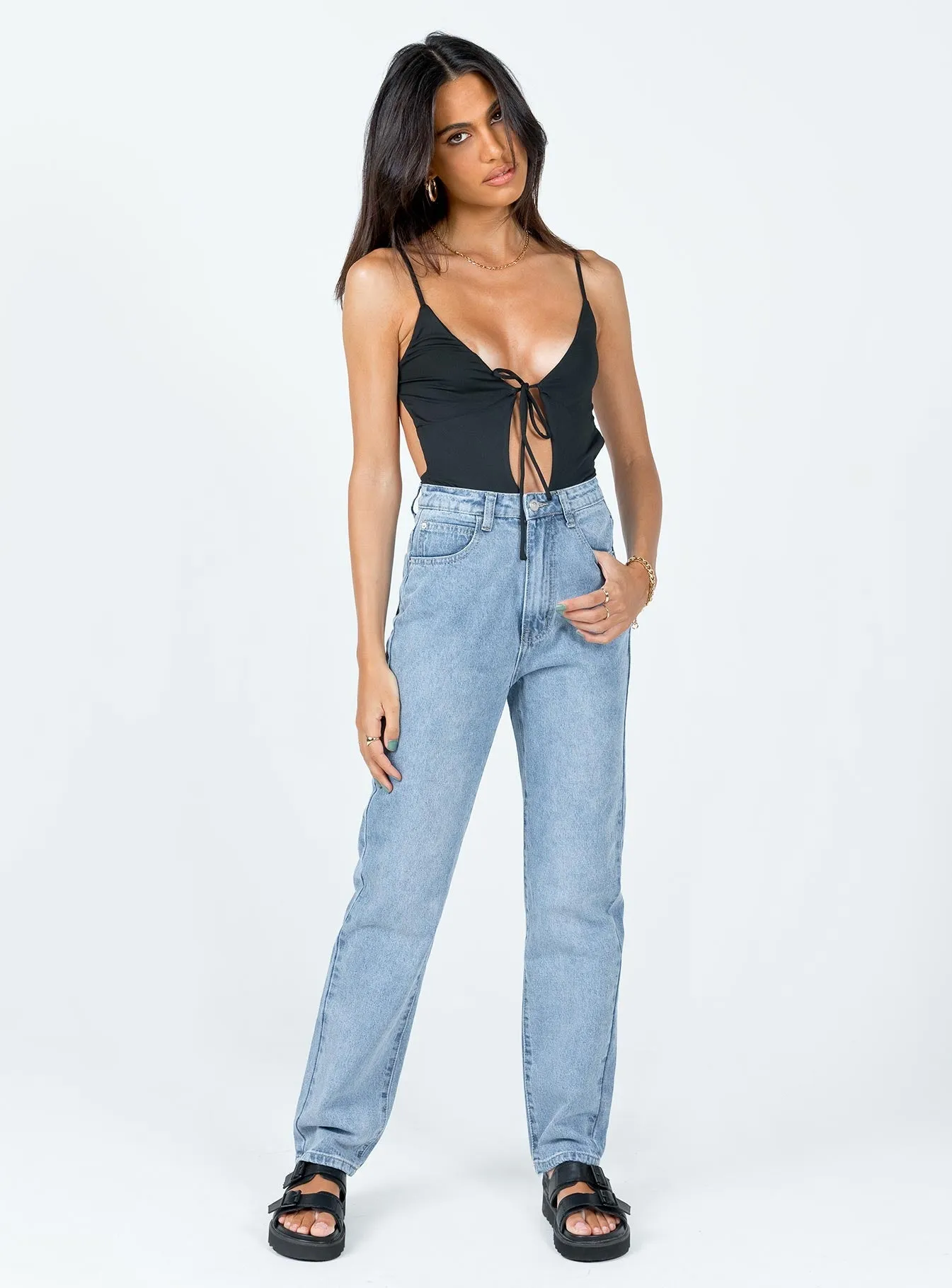 Calista Lightwash Denim Jeans Fashion Lover Outdoor Enthusiast Circular Knit Construction