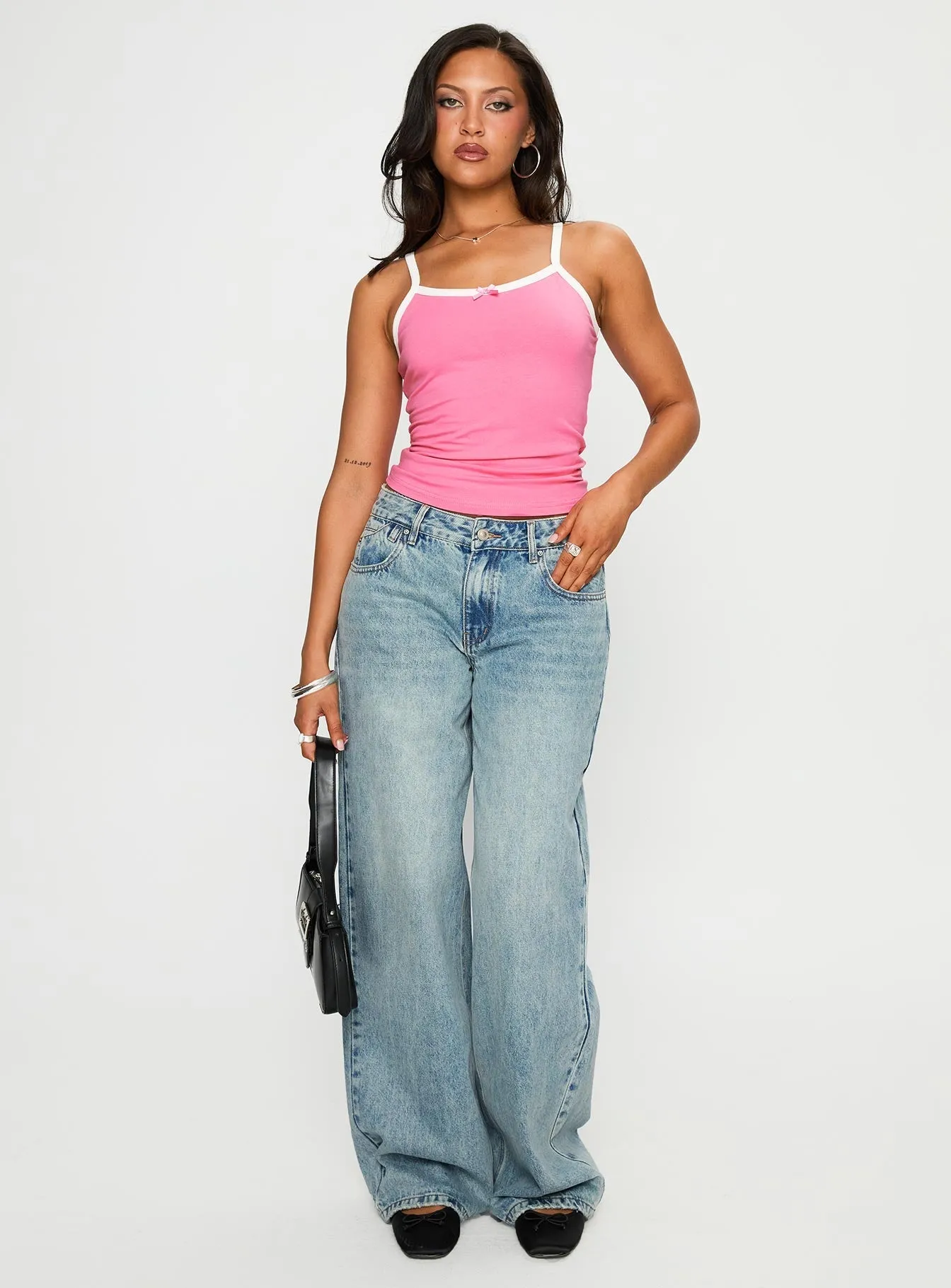 Flexible Waistband Construction Edge Of Town Mid Rise Straight Leg Jeans Vintage Blue