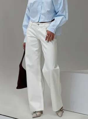 Ellanor Low Rise Straight Leg Jeans White Weekend Warrior Festival Outfit Smooth