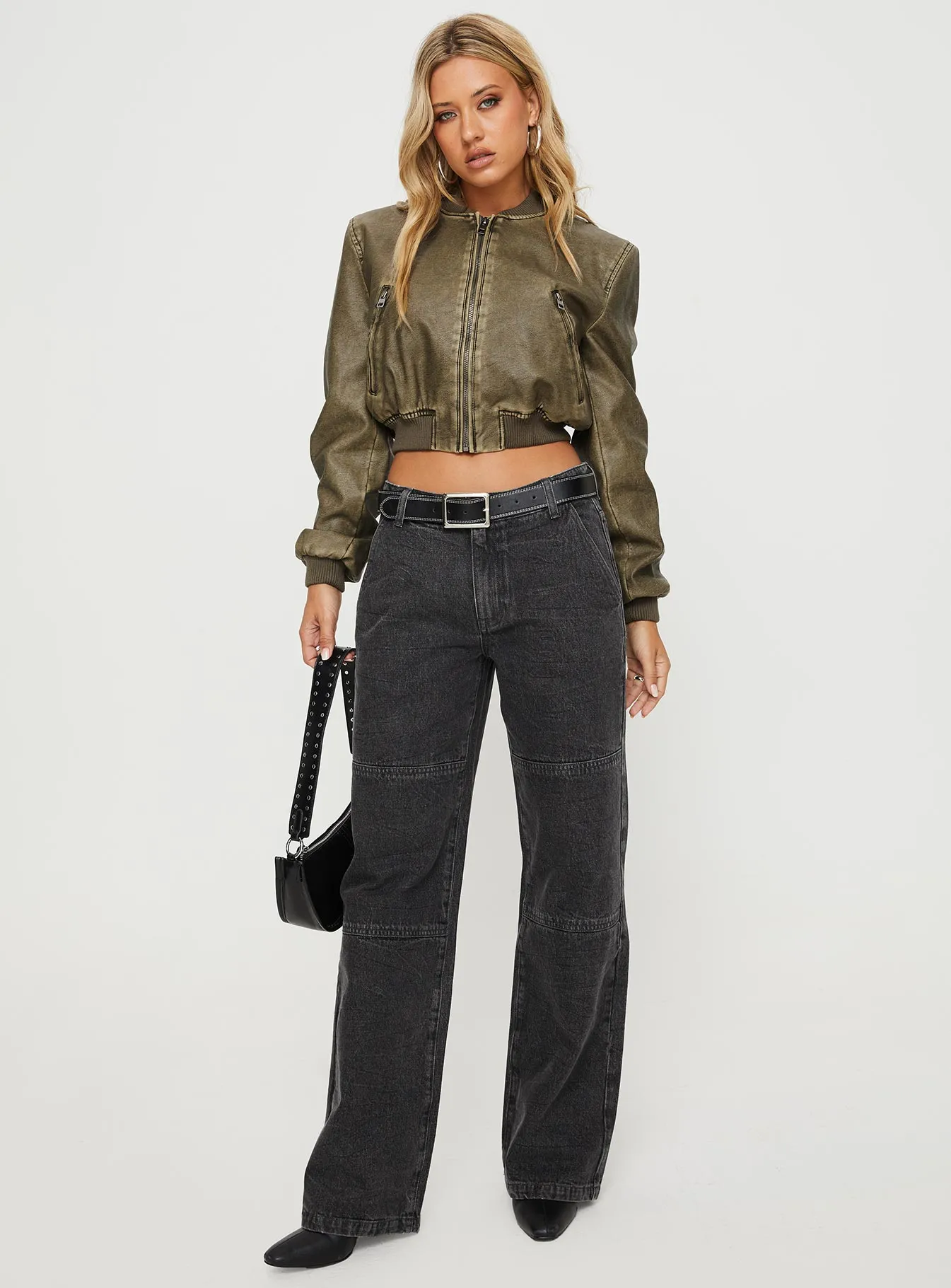 Elegant Minimalist Outdoor Adventure Daily Attire Freedom Jeans Washed Charcoal