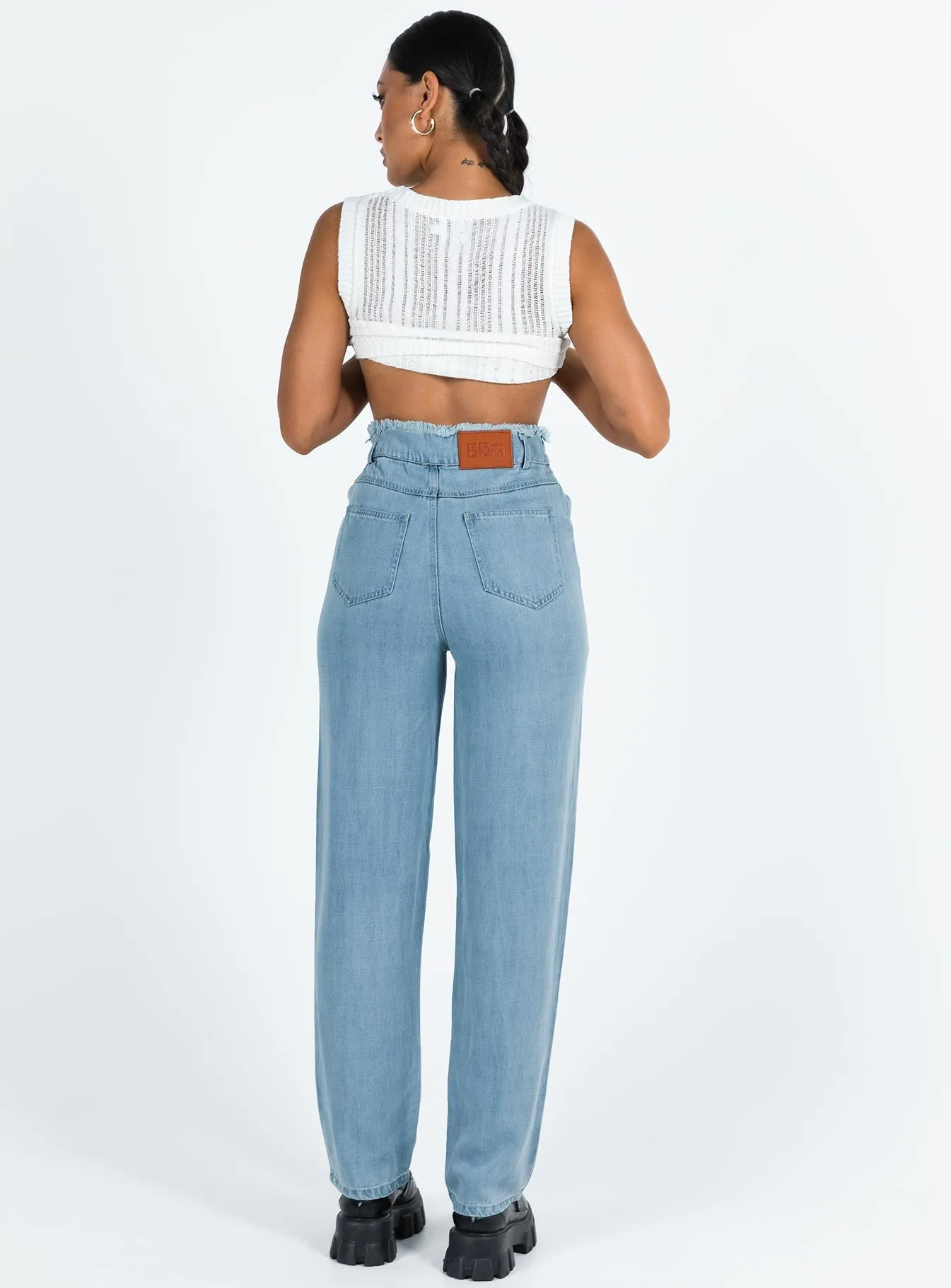 Nathalia Jeans Mid Wash Denim Comfort Stretch Technology Relaxed Style Weekend Style High Quality