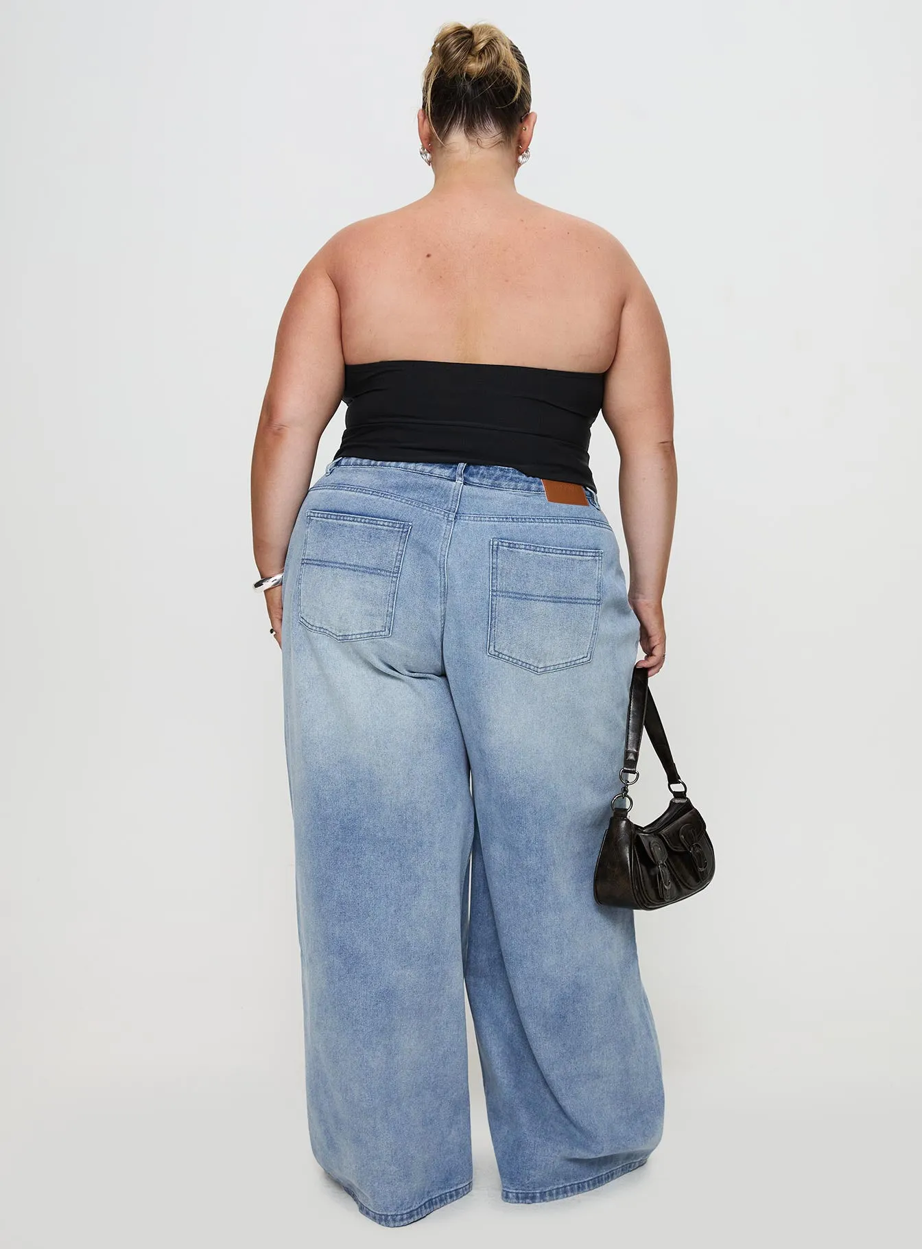 Naylor Mid Rise Wide Leg Jeans Light Wash Denim Curve Trend Setter Road Trip Casual Relaxed Aesthetic