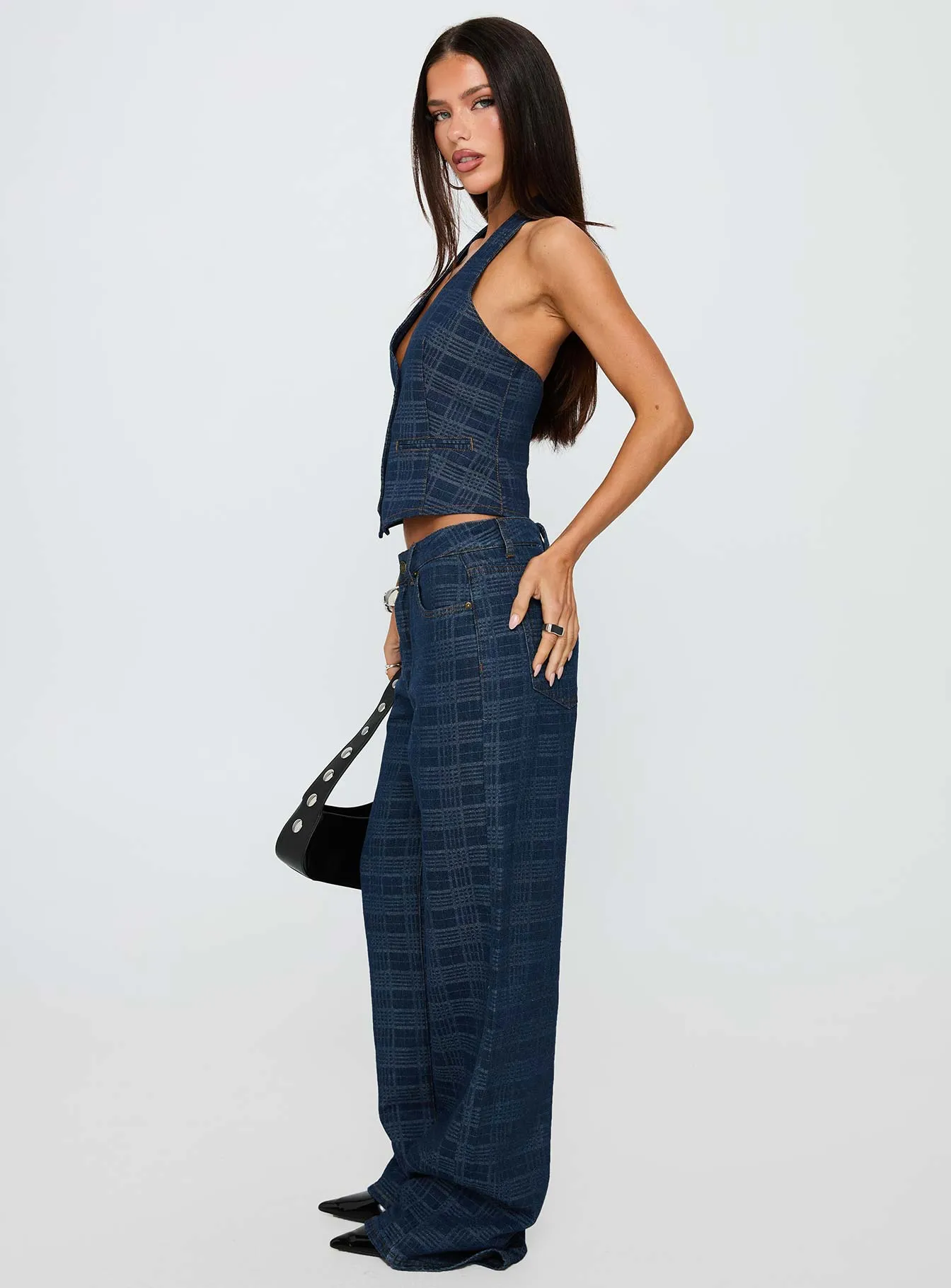 Earthy Modern Minimalist Office Wear Effortless Choice Top Model Low Rise Straight Leg Jeans Indigo Plaid