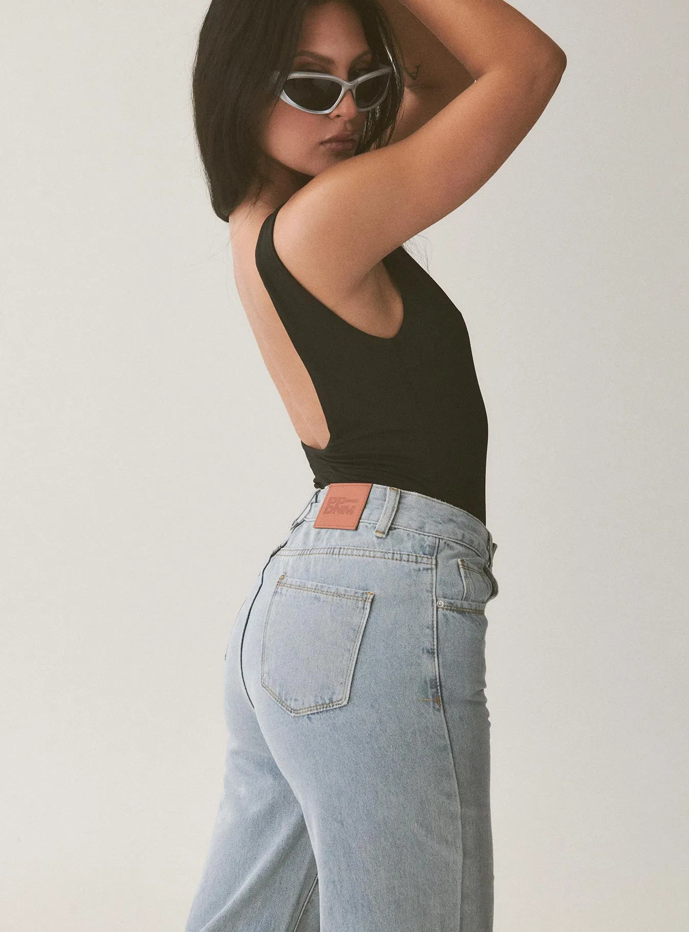 Kalinda High Rise Straight Leg Jeans Blue Outdoor Enthusiast Sunny Vibes Teen Outfit Minimalist Pocket Design