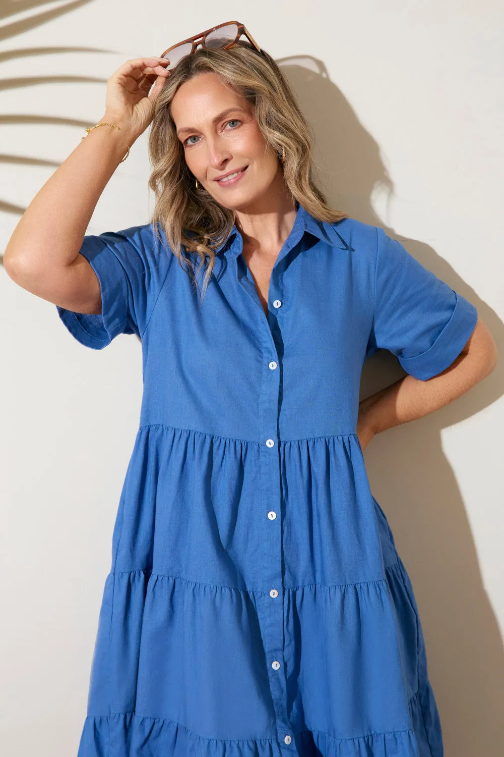 Wind Glow Street Light Sabre Collared Short Dress in Yale Blue