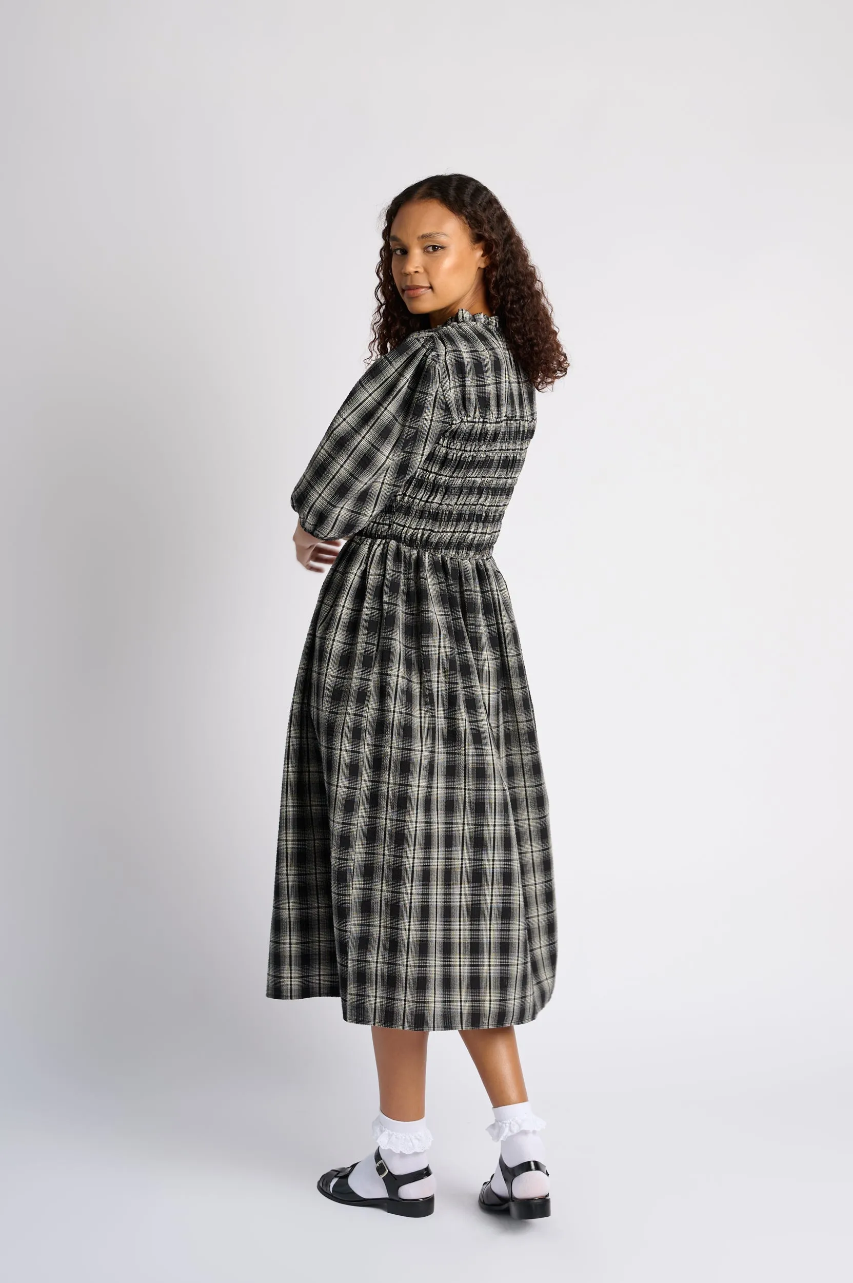 Shirring Cotton Dress in Black Check Trend Vibe Frost Glow