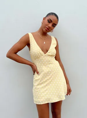 Nellie Mini Dress Yellow Polka Dot Easy Fit Glamorous touch