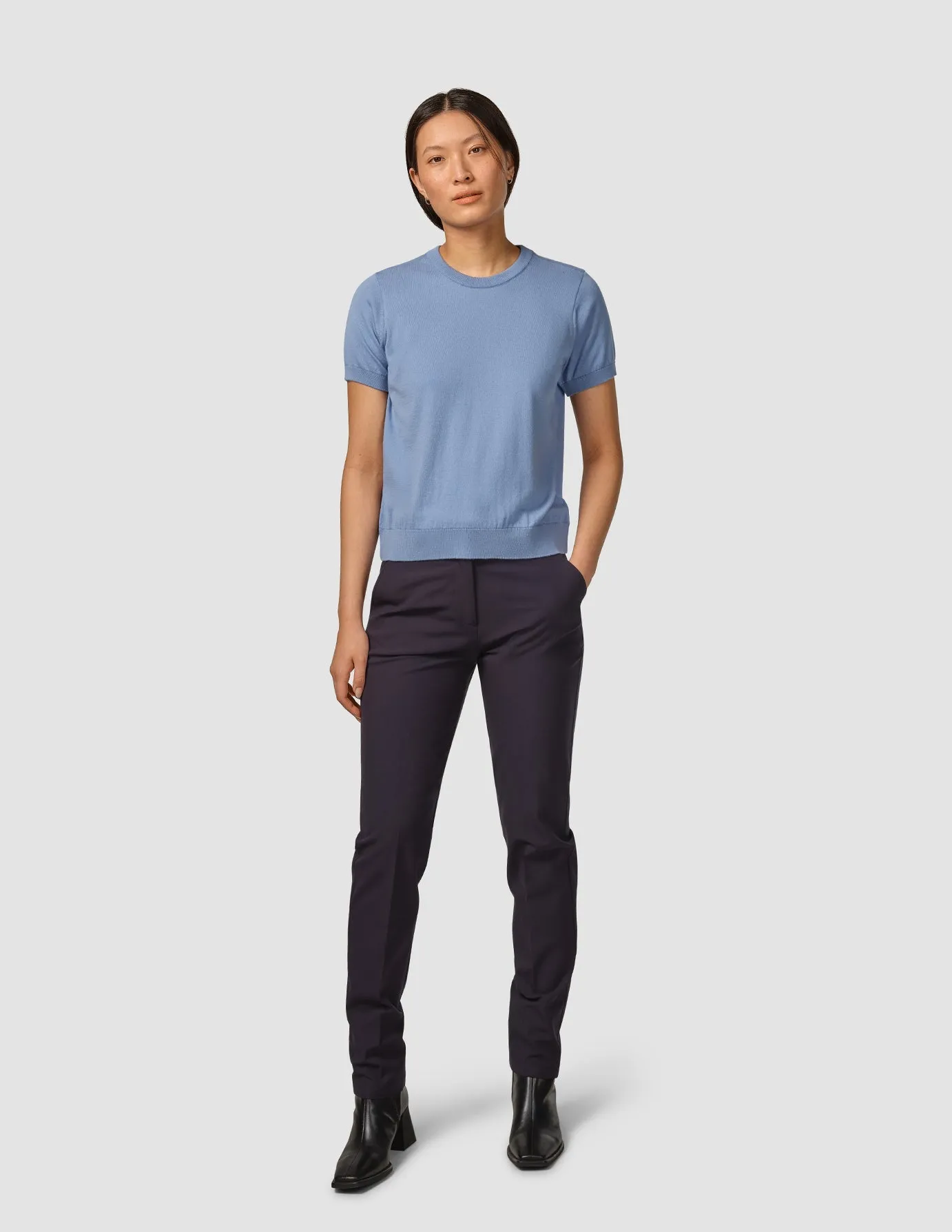 Fine Knit T-shirt Serenity Blue NonSlip Grips Feather Glow