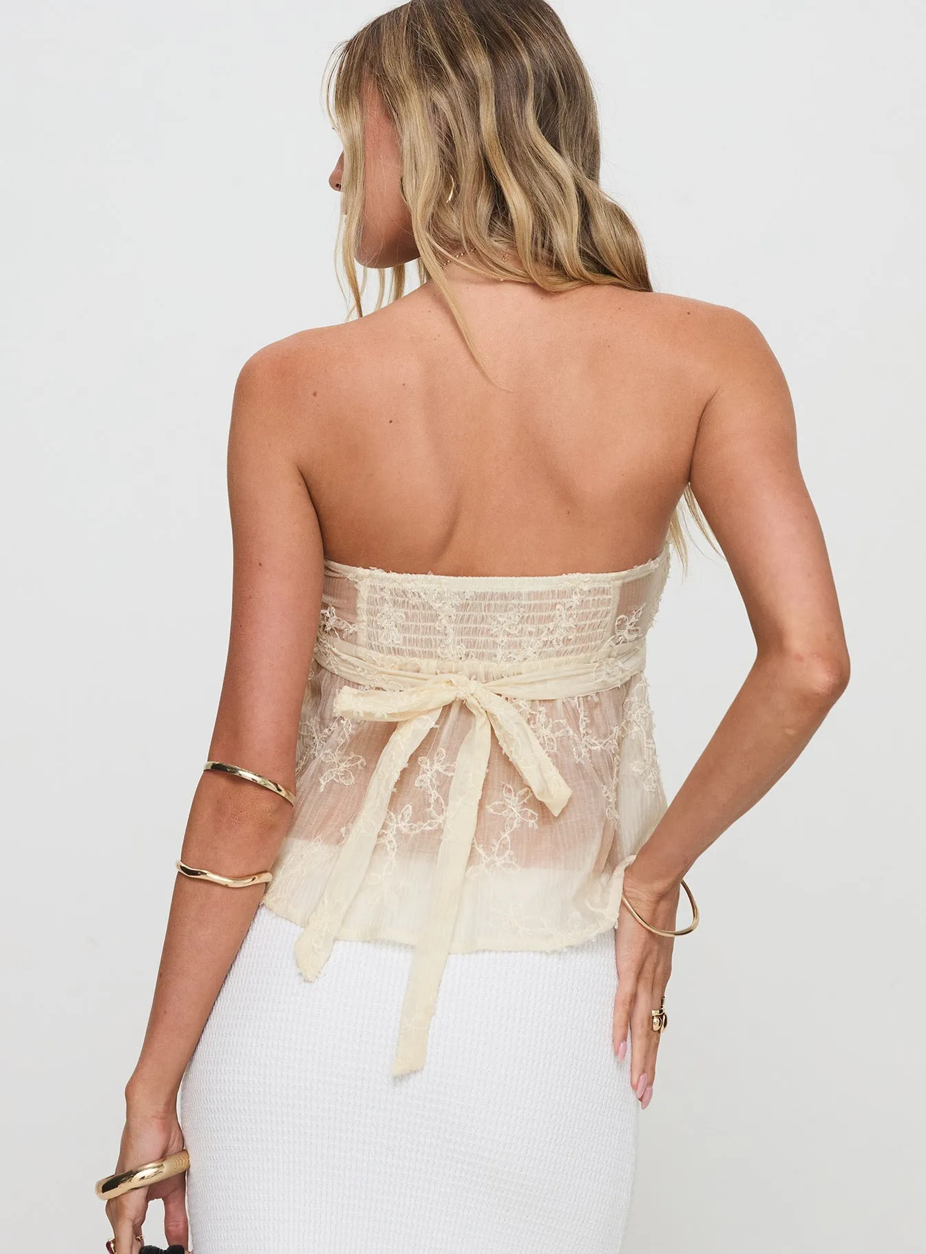 Breathable Underarm Gussets Quinnie Strapless Top Cream