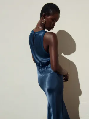 Flattering dress for all body shapes Simple and timeless piece Pauline Dress