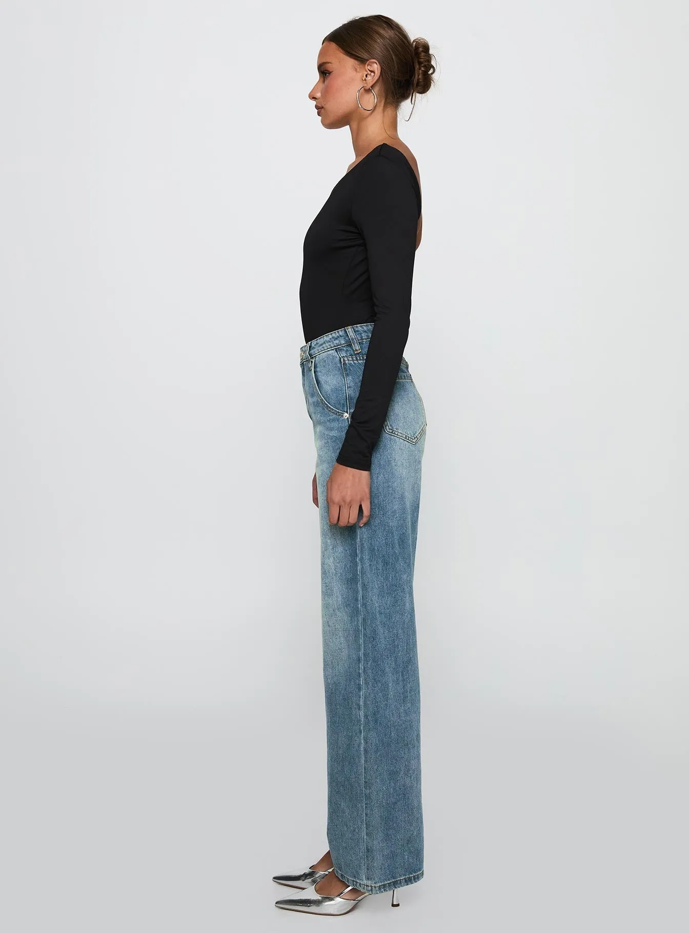 Sacramento High Rise Straight Leg Jeans Mid Blue Denim Layer Friendly Piece