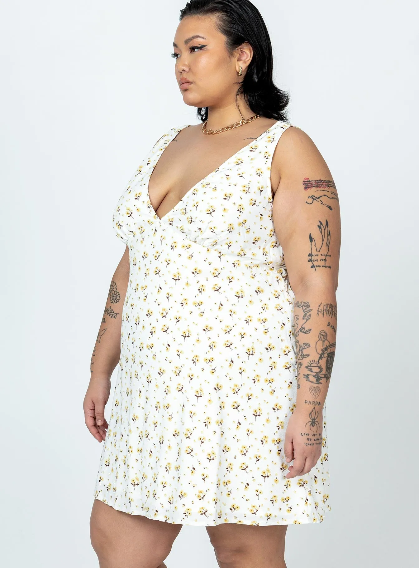 Nellie Mini Dress White / Yellow Floral Curve Hot Season