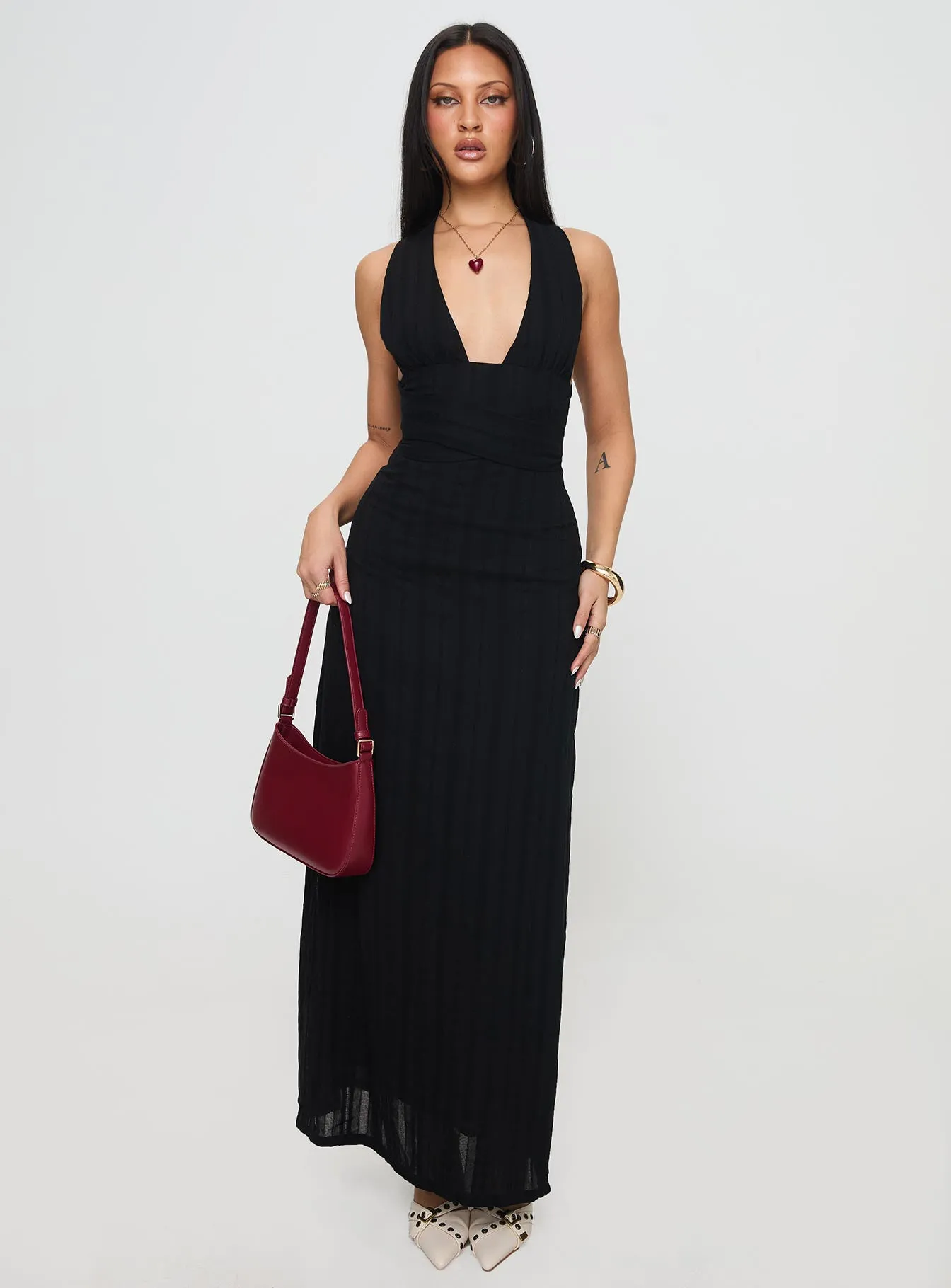 This dress is designed to keep you comfortable while maintaining a stylish and polished appearance Alsace Maxi Dress Black