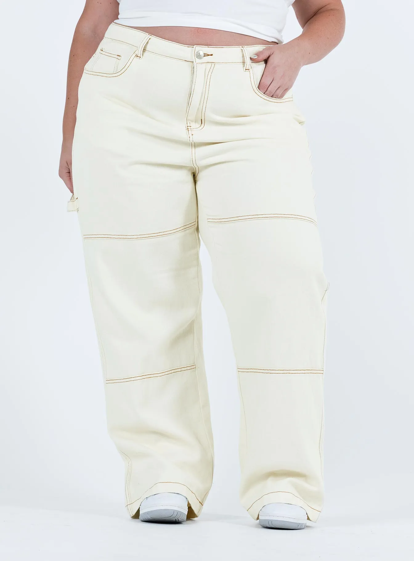 Copeland Jeans White Curve Motion Ease Gym Ready Evening Stroll