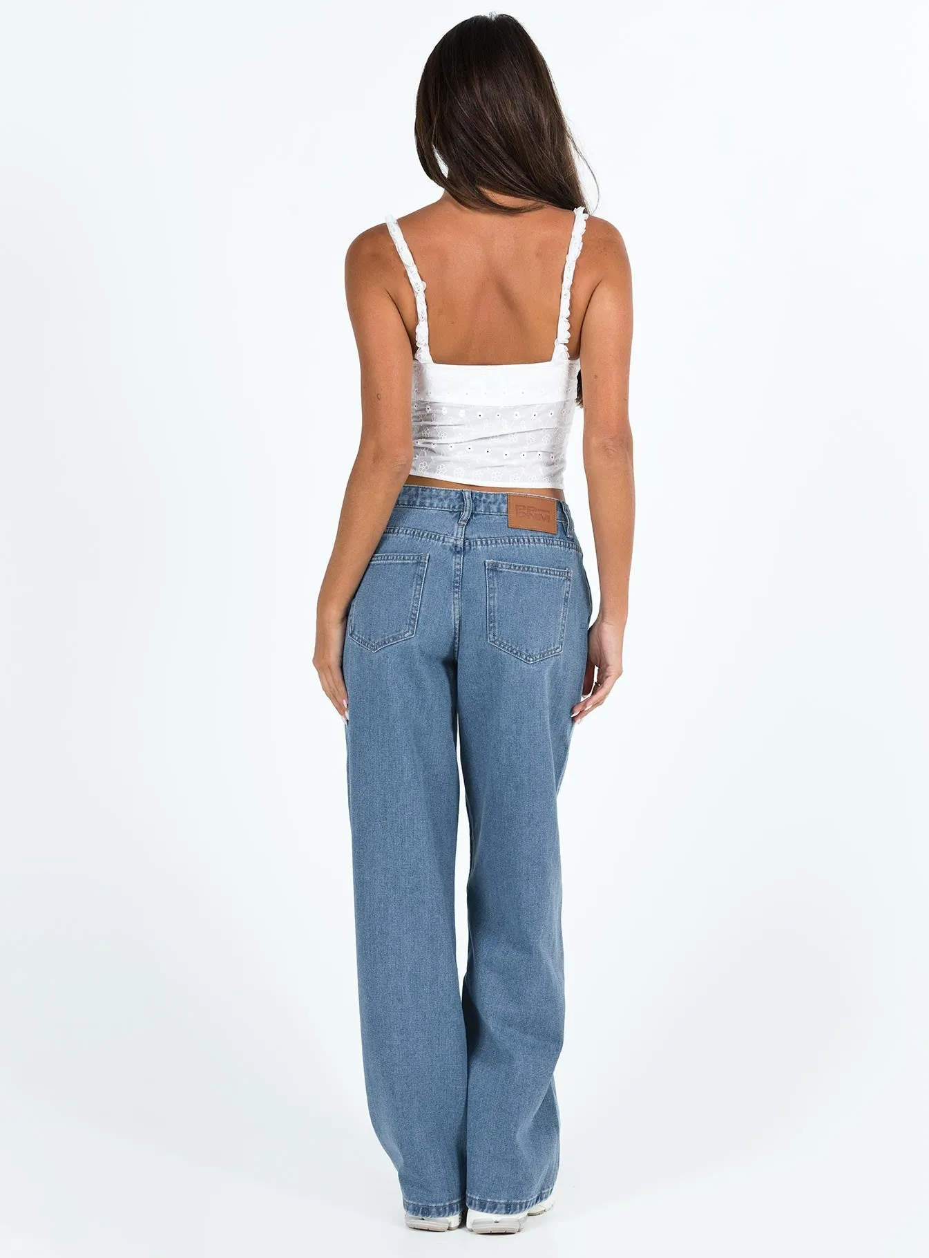 Minimal Outfit Breathable Fit Maryanne Mid Rise Relaxed Jeans Mid Wash Denim