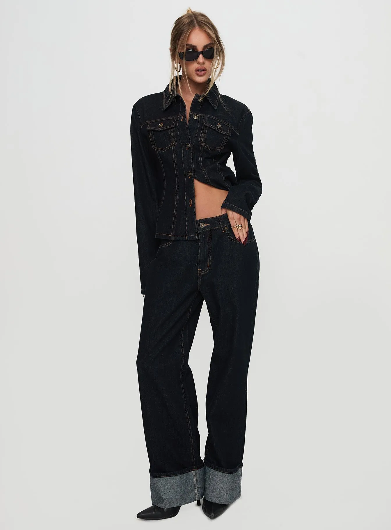Top Model Low Rise Straight Leg Cuffed Jean Dark Denim Trusted Outfit
