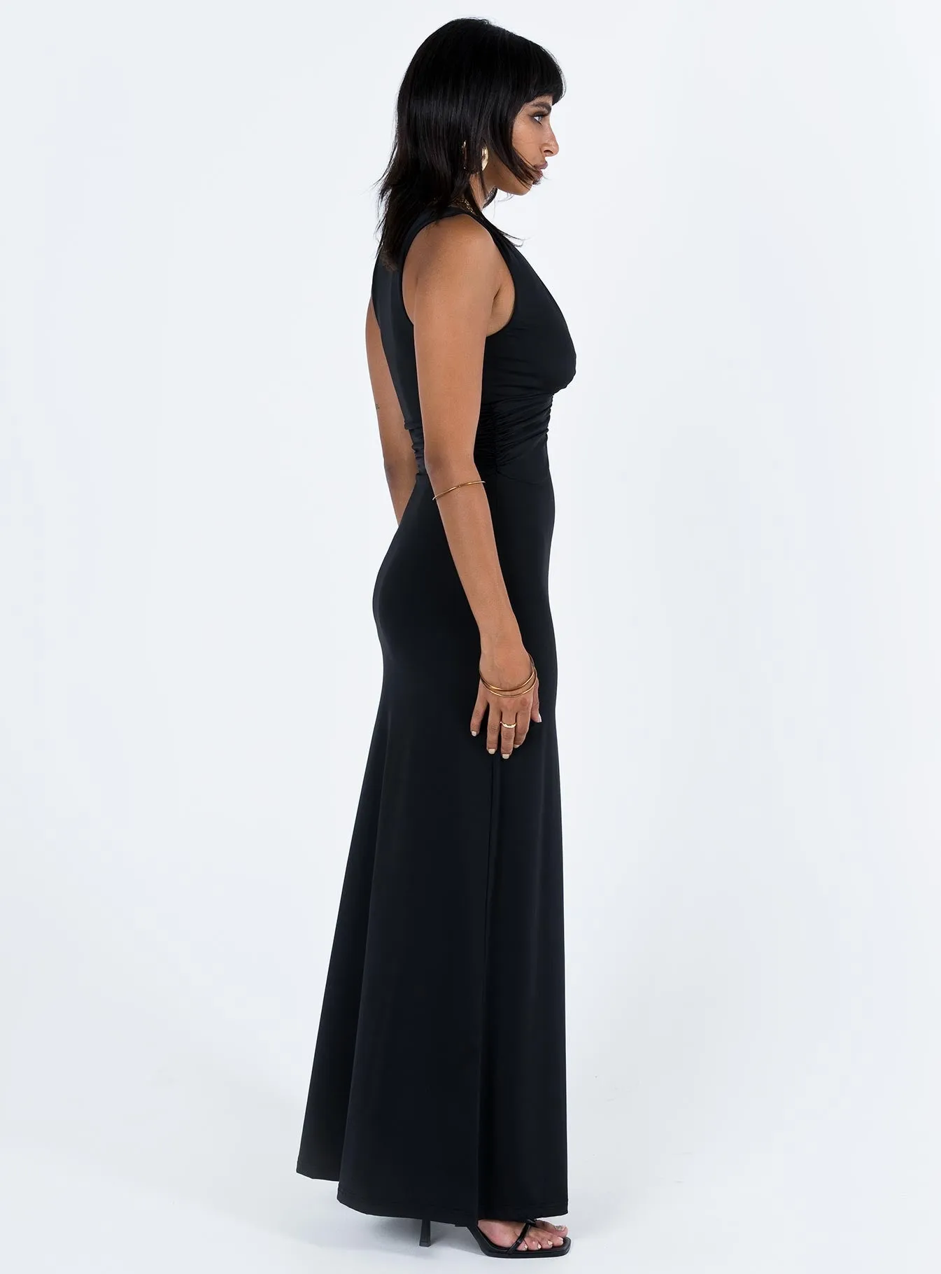Ellia Maxi Dress Black Hemp Glow