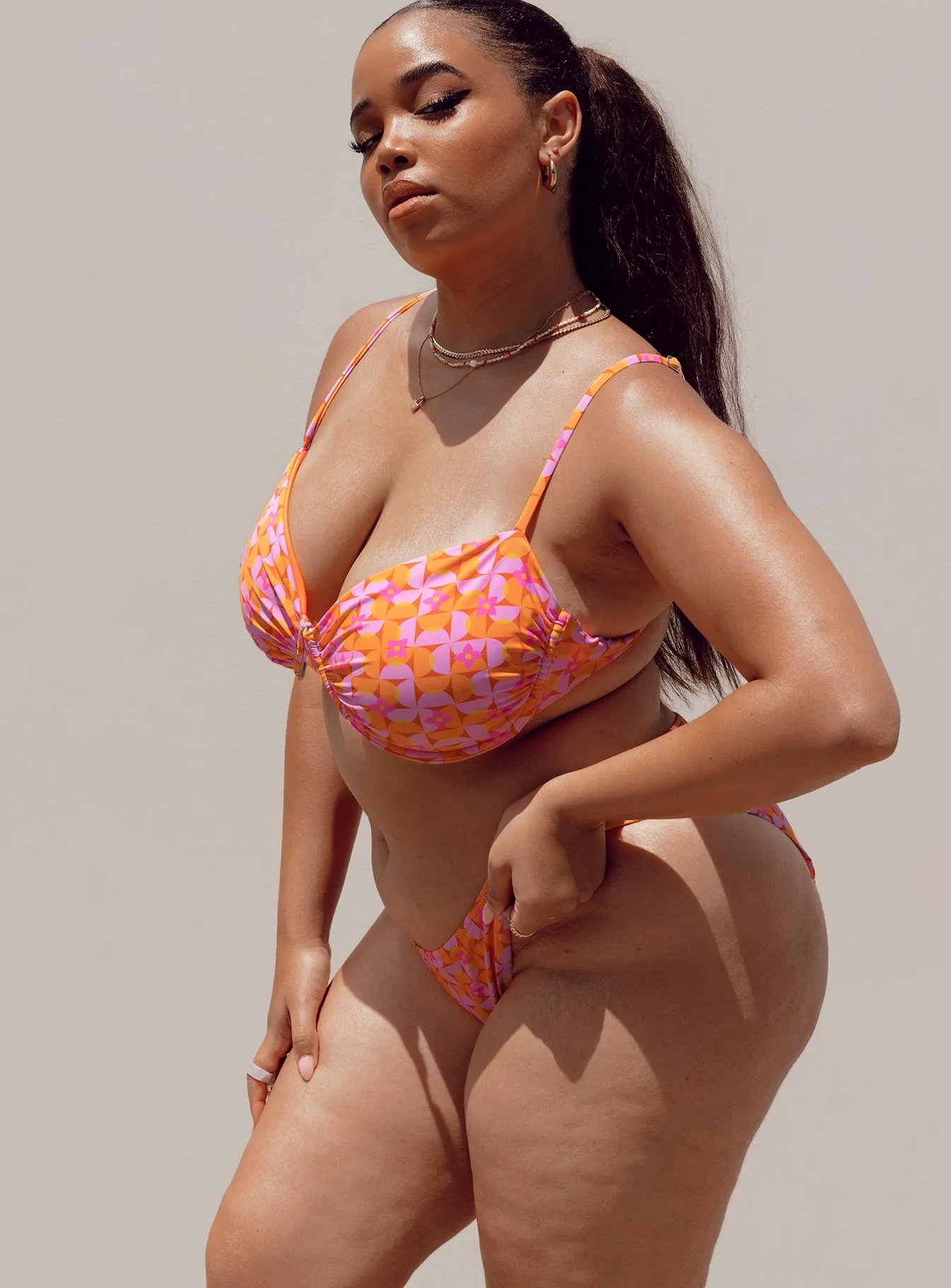 Ellie Bikini Bottoms Orange / Pink Curve Anti Fade Technology