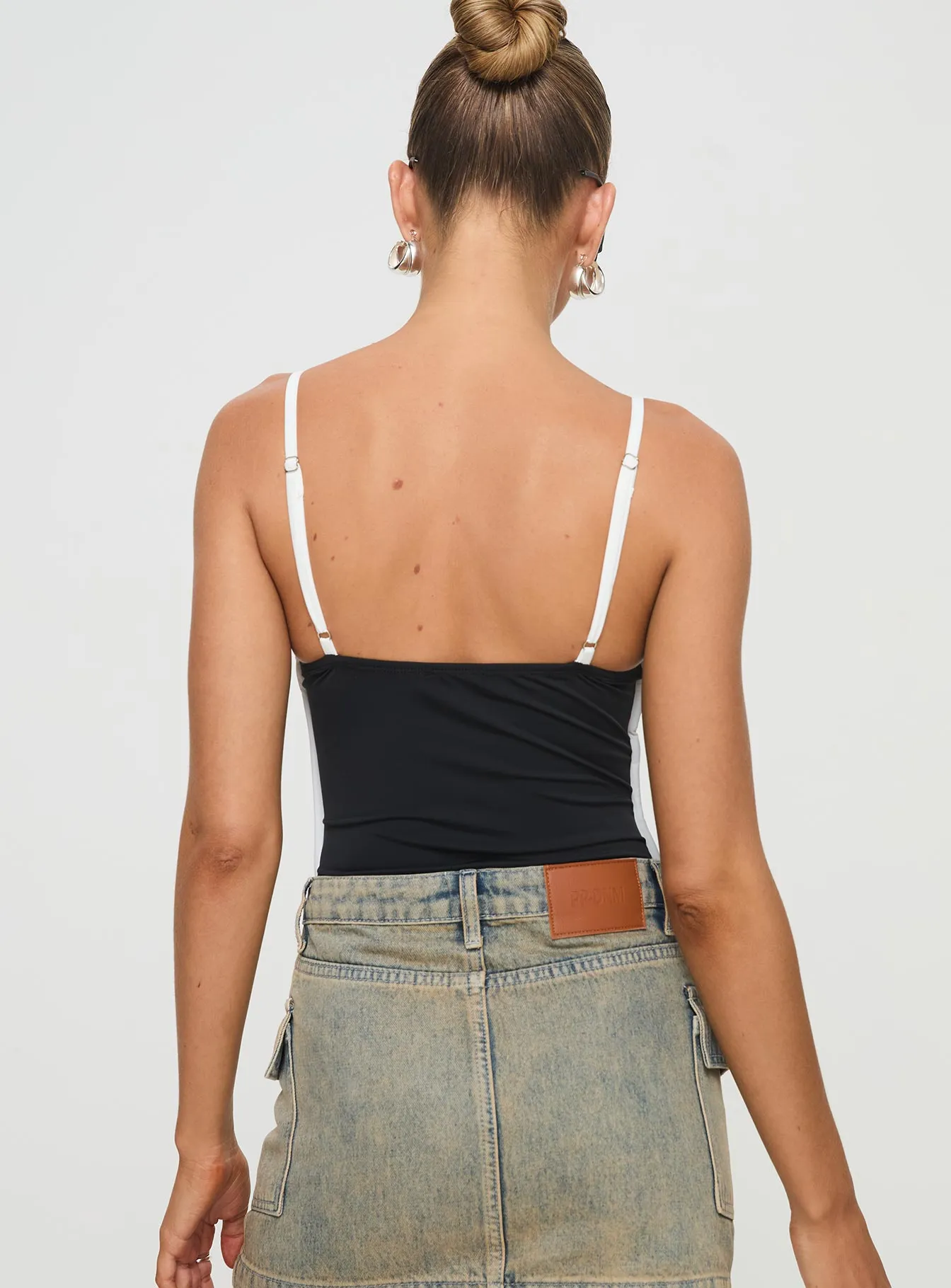 Sylas Bodysuit Black Simple Trendy Sharp Retro