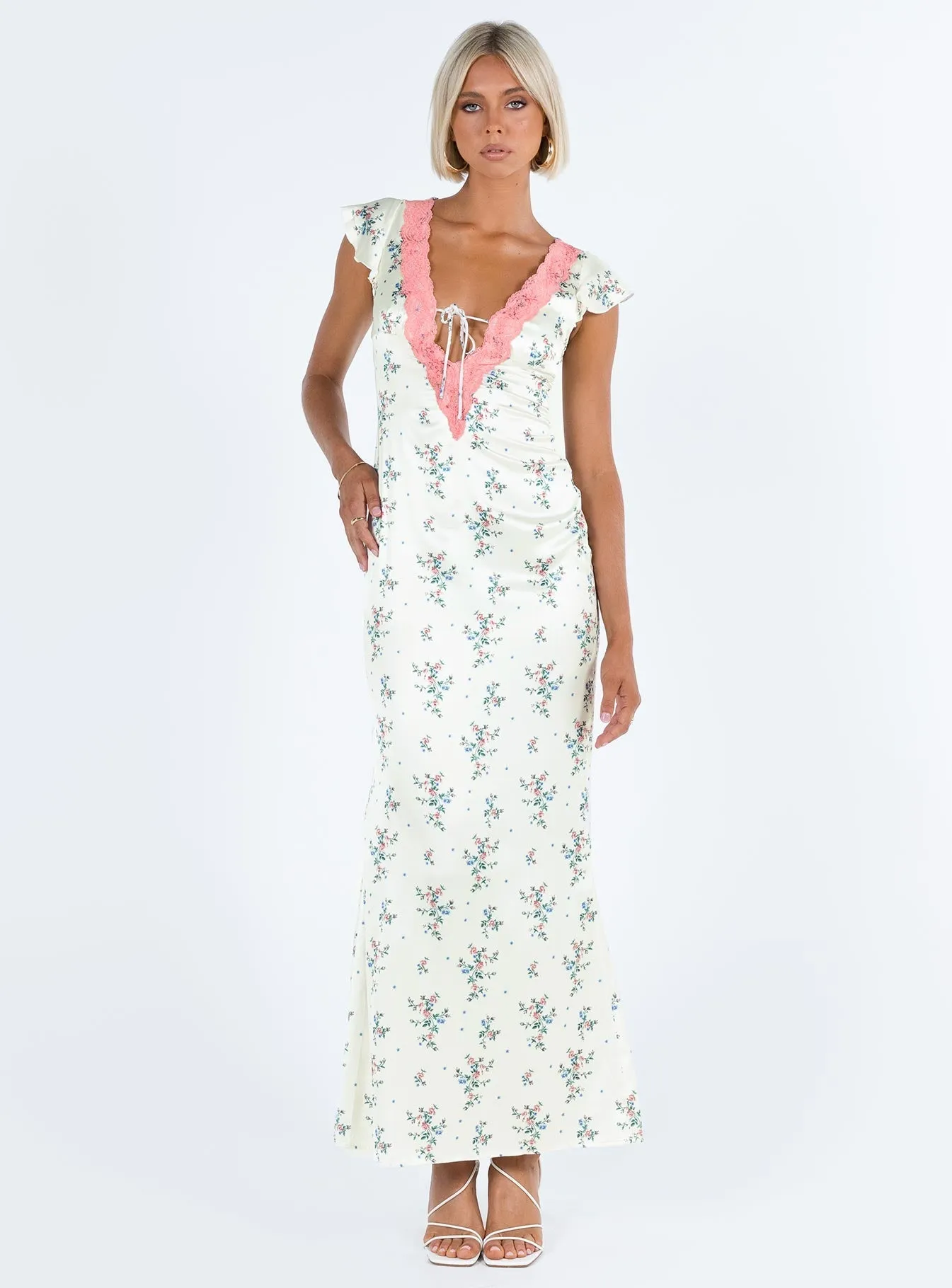 Armas Lace Trim Maxi Dress Floral Muslin Soft The relaxed fit of this maxi dress ensures all-day comfort while maintaining a stylish look