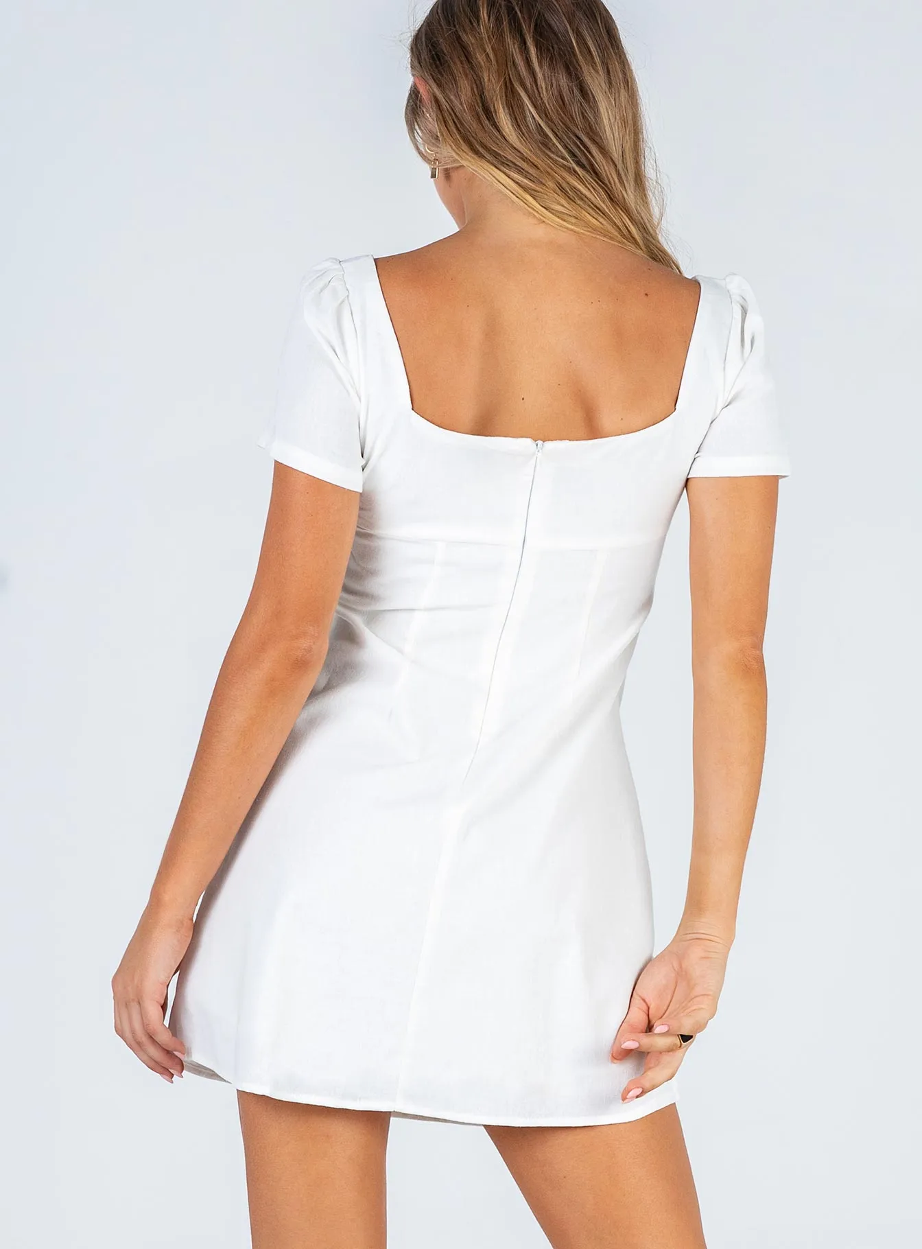 Hastings Mini Dress White Minimal Look Hot Beat