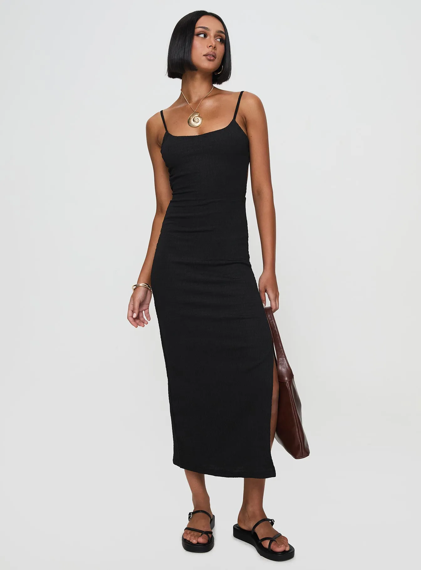 Elestria Maxi Dress Black Fold Glow Calm Air