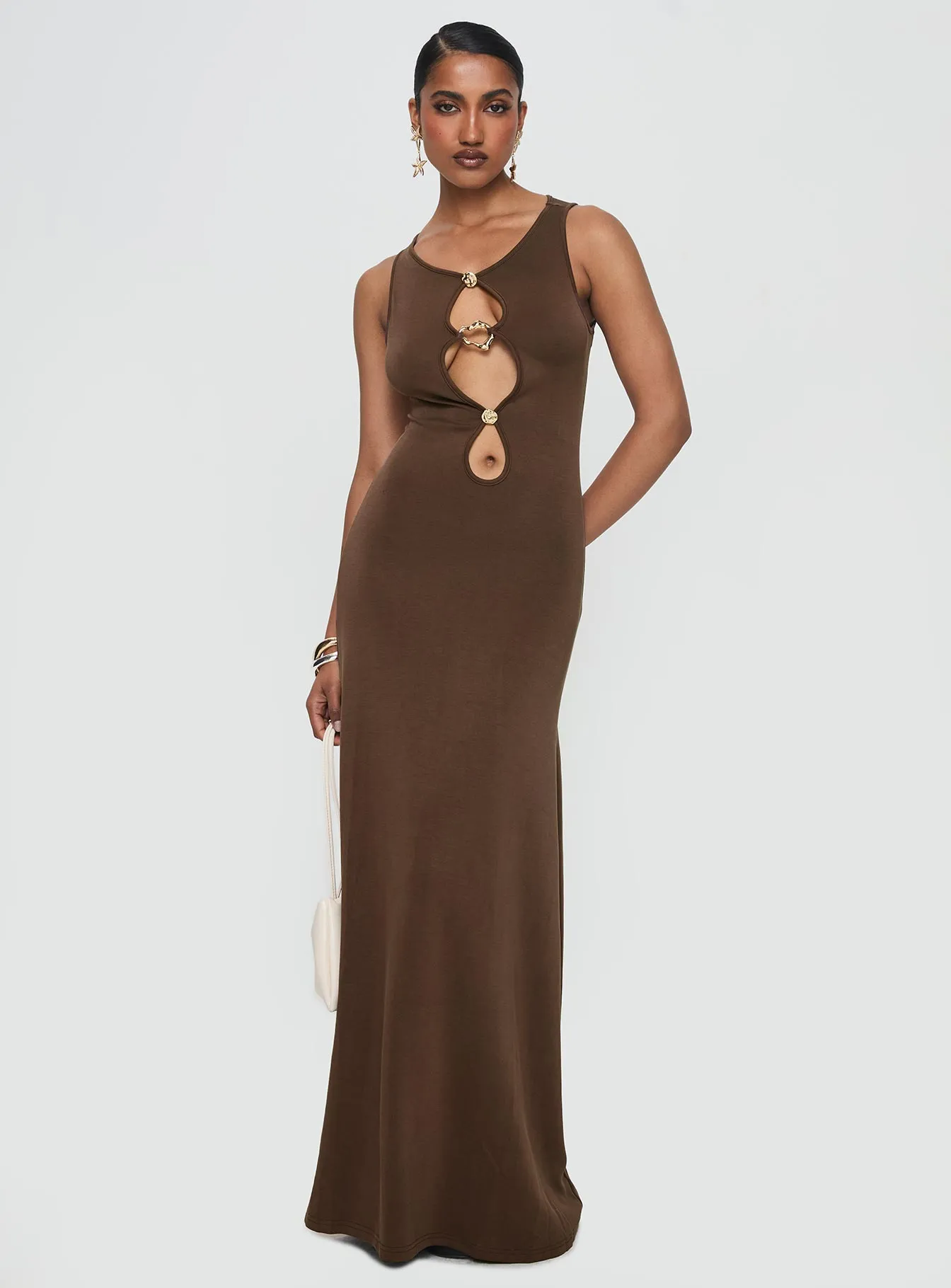 Sanur Maxi Dress Brown The flowing nature of this dress provides a relaxed fit while still looking elegant