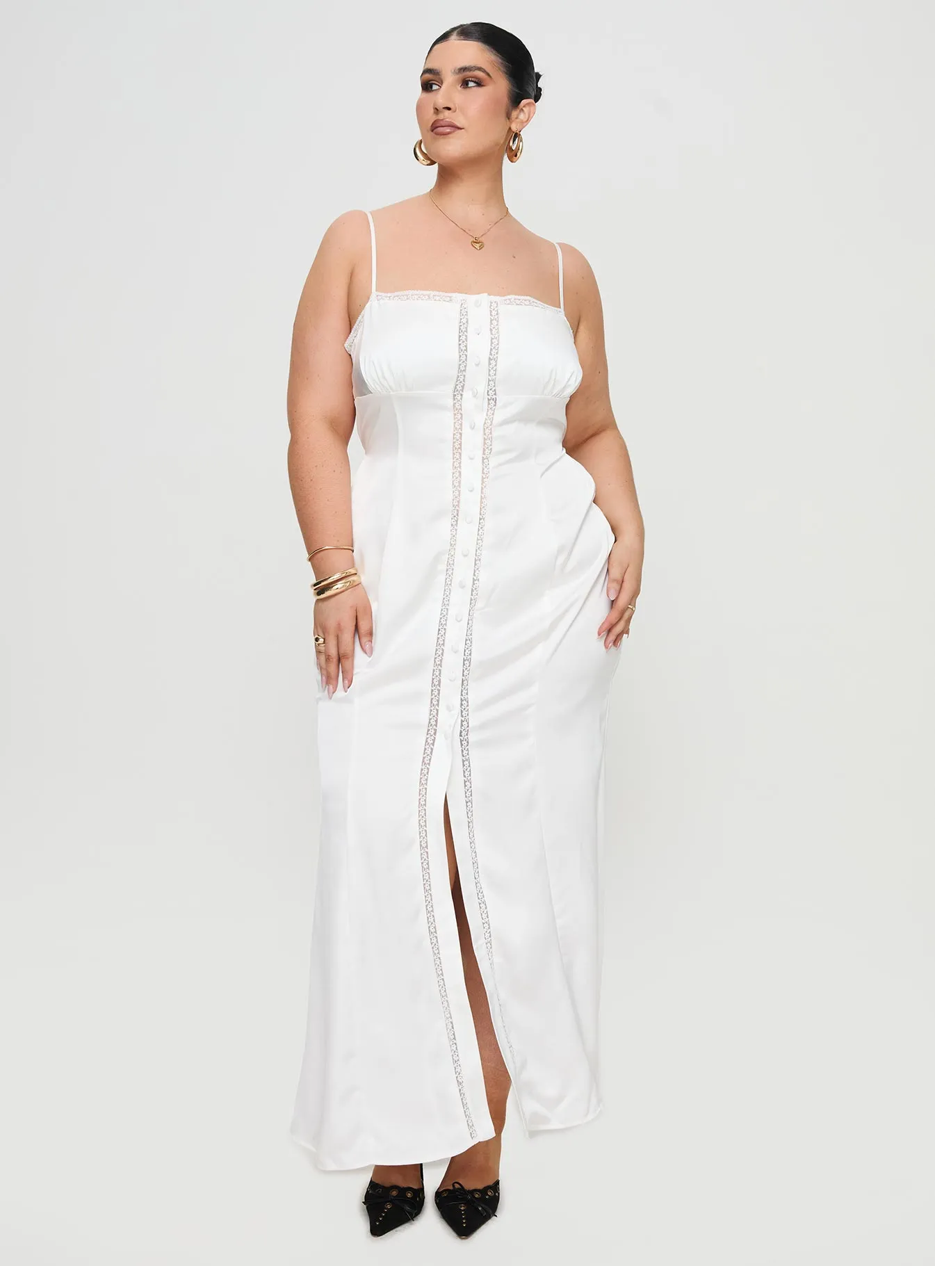 Ematie Maxi Dress White Curve Metal Shine Light and airy dress