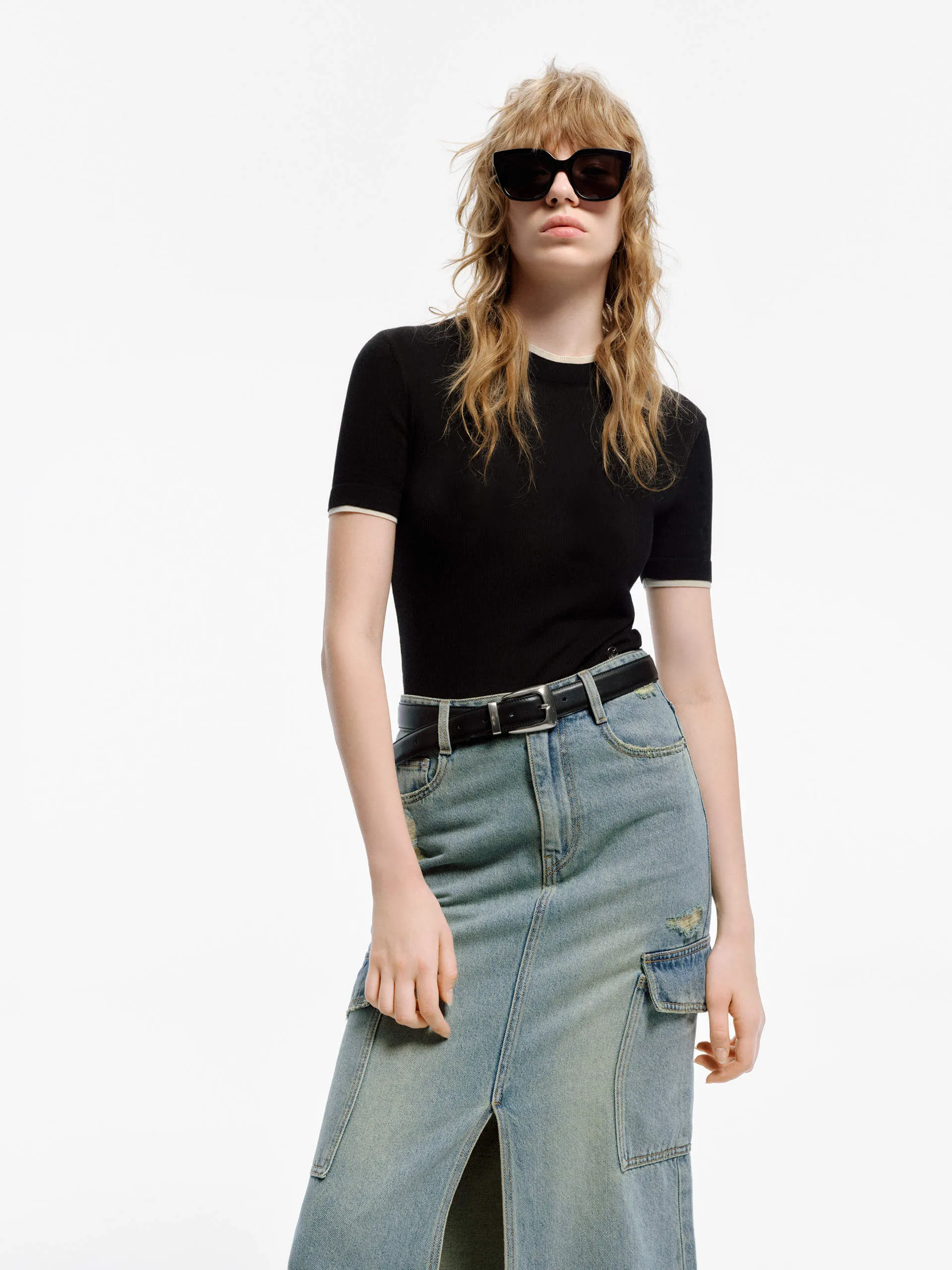 Chic Comfort Wear Contrast Trim Fitted T-shirt