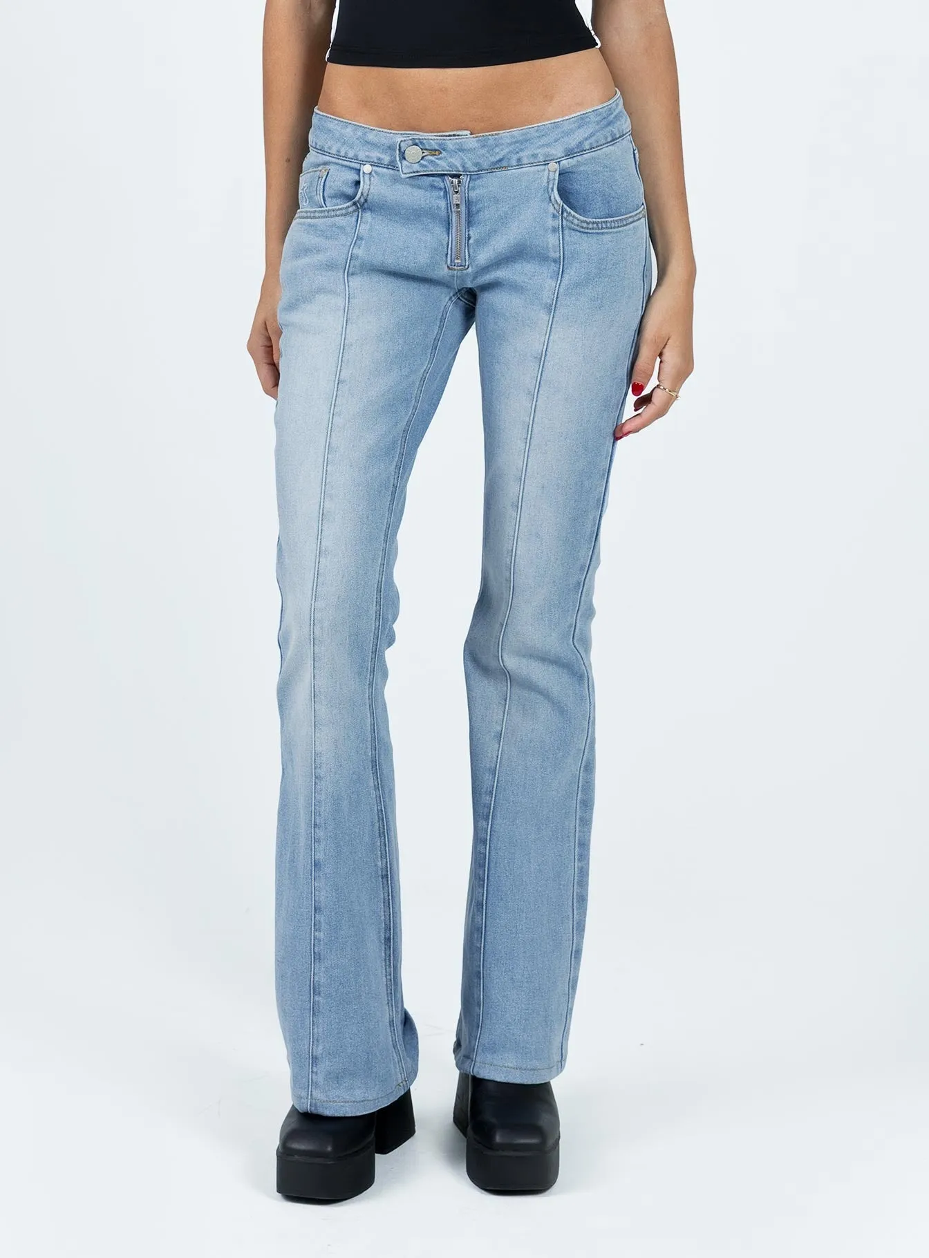 Base Comfort Clean Detail The Ragged Priest Low Roder Jean Light Blue Bootcut