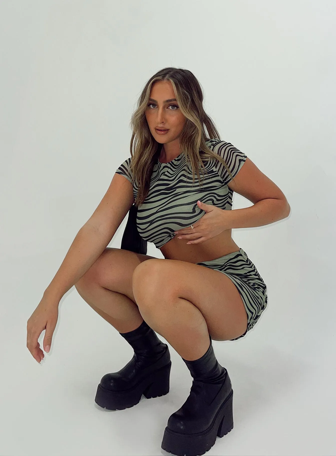 Bold Move Top Green Simple Comfort Wear Cool and casual