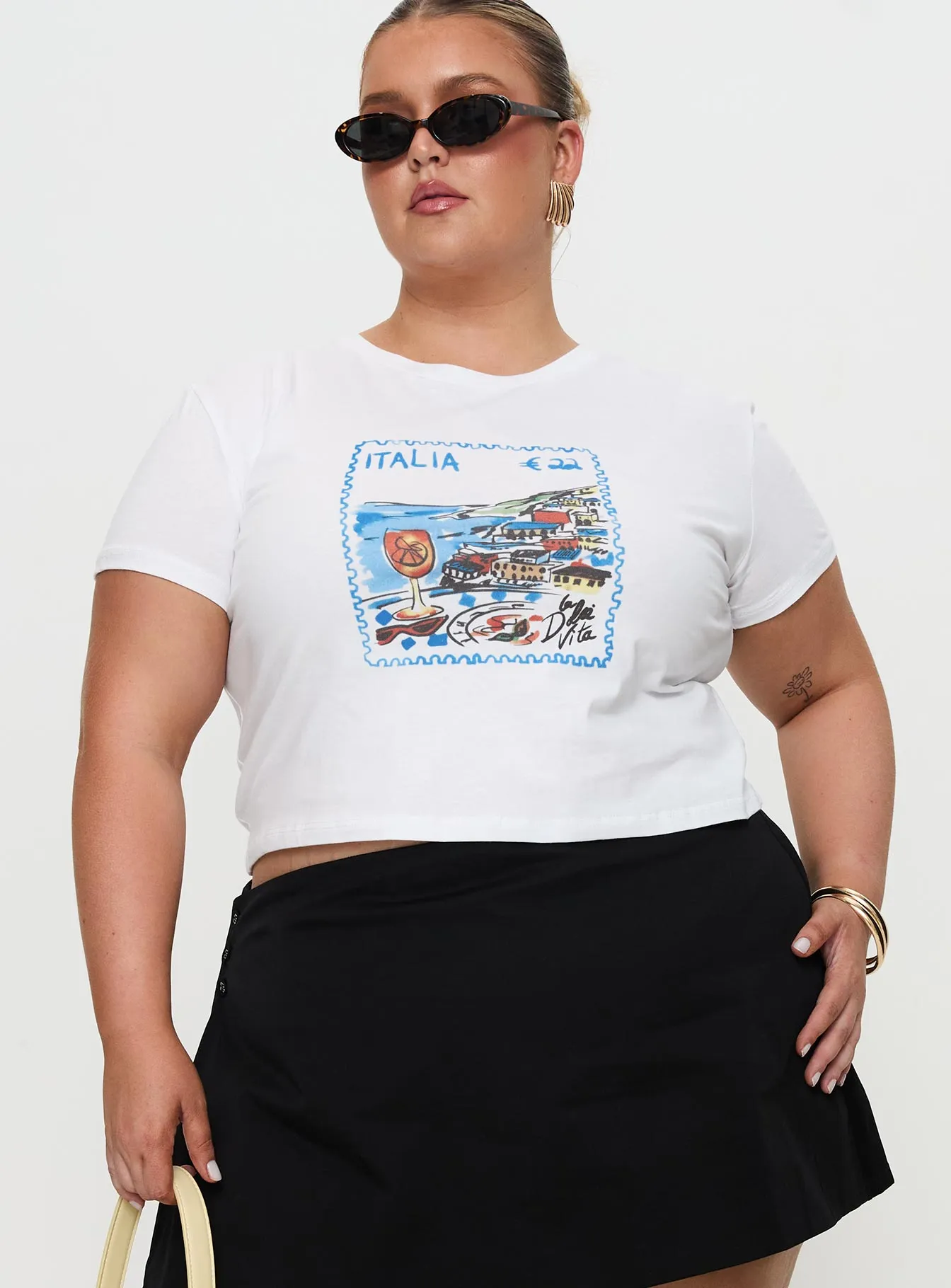 Modern Smart Edenia Tee White Curve