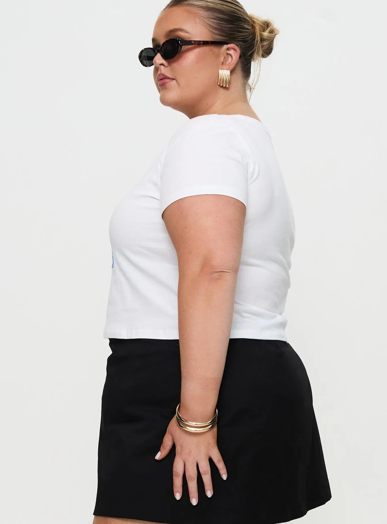 Comfy Fit Wear Camping attire Edenia Tee White Curve