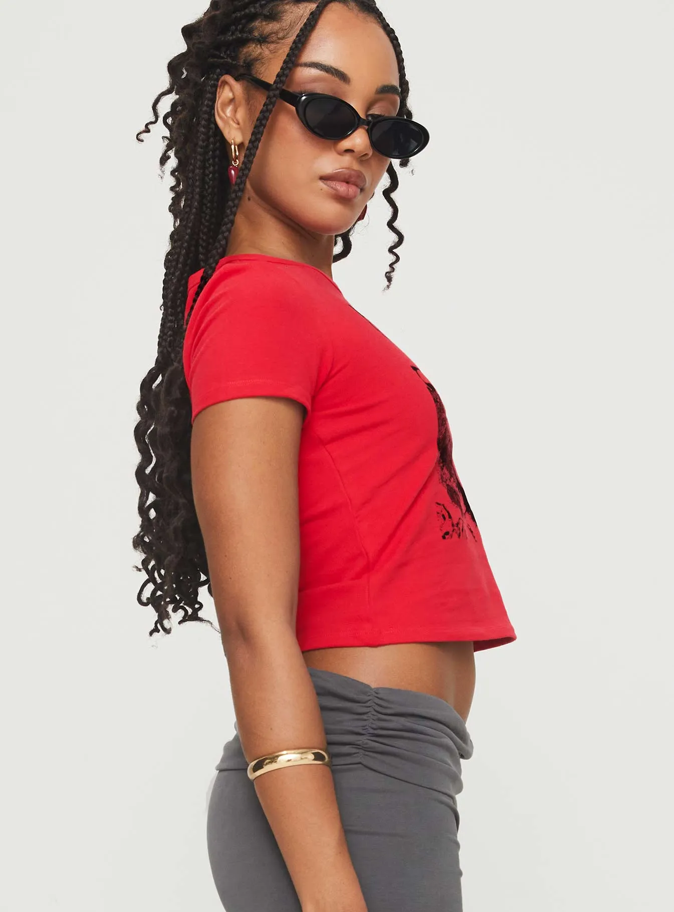 Akeko Tee Red Recycled Polyester Thread