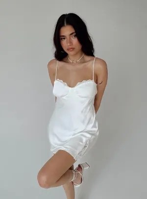 Easy Look Stage Beat Snowbird Mini Dress White Petite