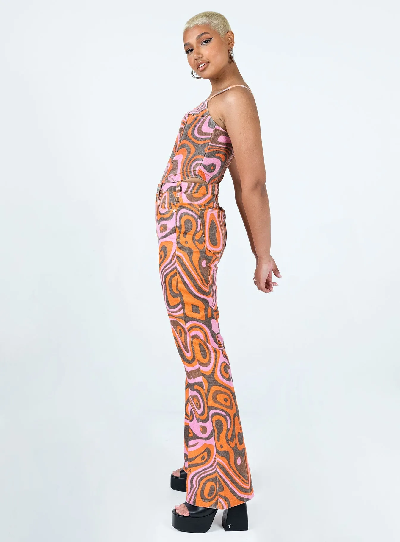 Brunch Outfit Traveler Gear Abrand Double Oh Flare Print Jeans Multi