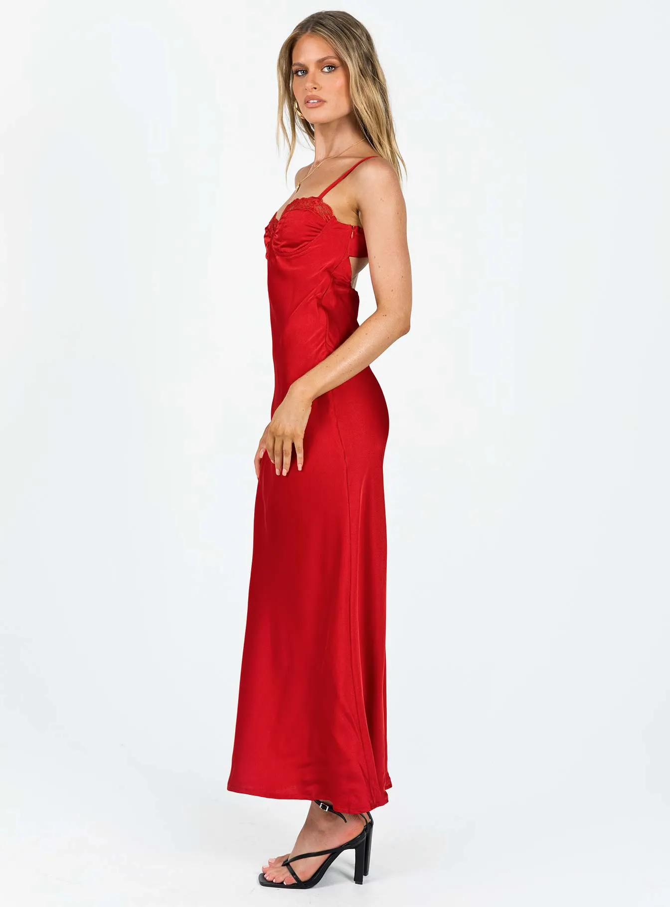 Moniz Maxi Dress Red With its comfortable fit this dress is perfect for all-day wear while maintaining an elegant appearance