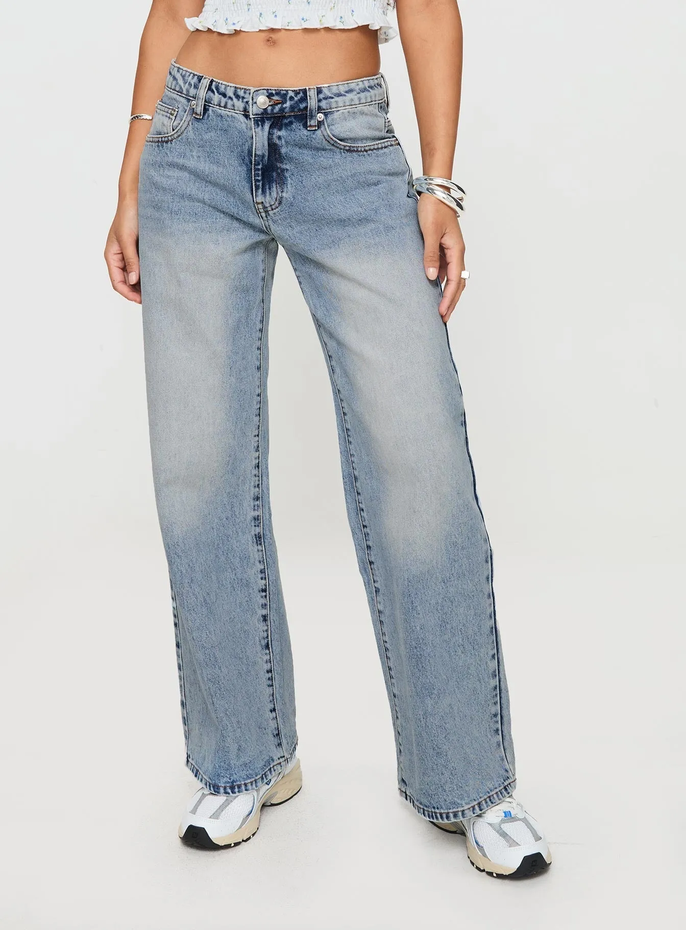 Couple Look Work Ready Weekend Ready Ronine Low Rise Wide Leg Jeans Light Wash