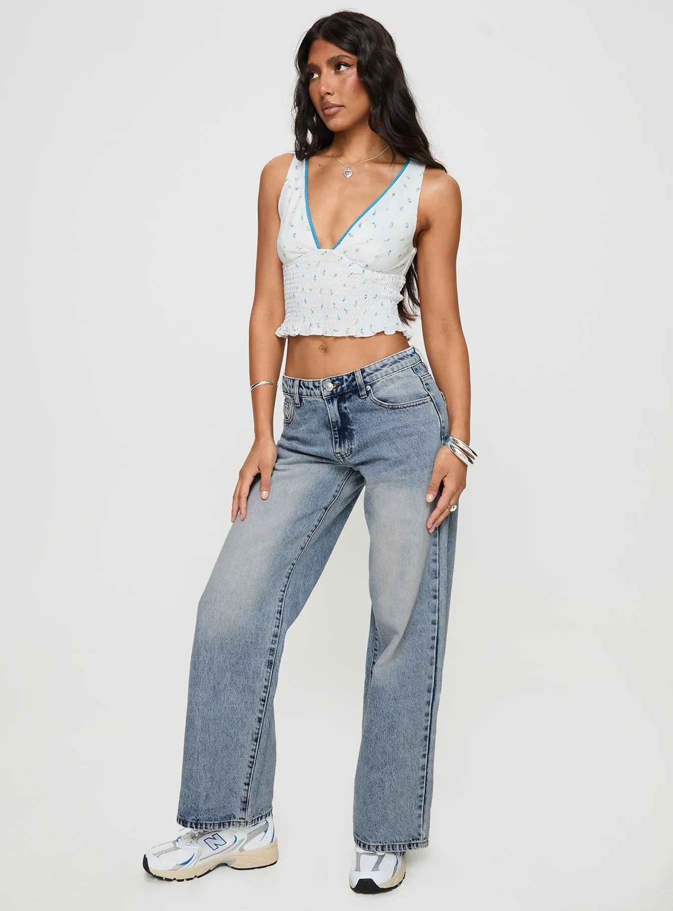 Shape Retention Ronine Low Rise Wide Leg Jeans Light Wash