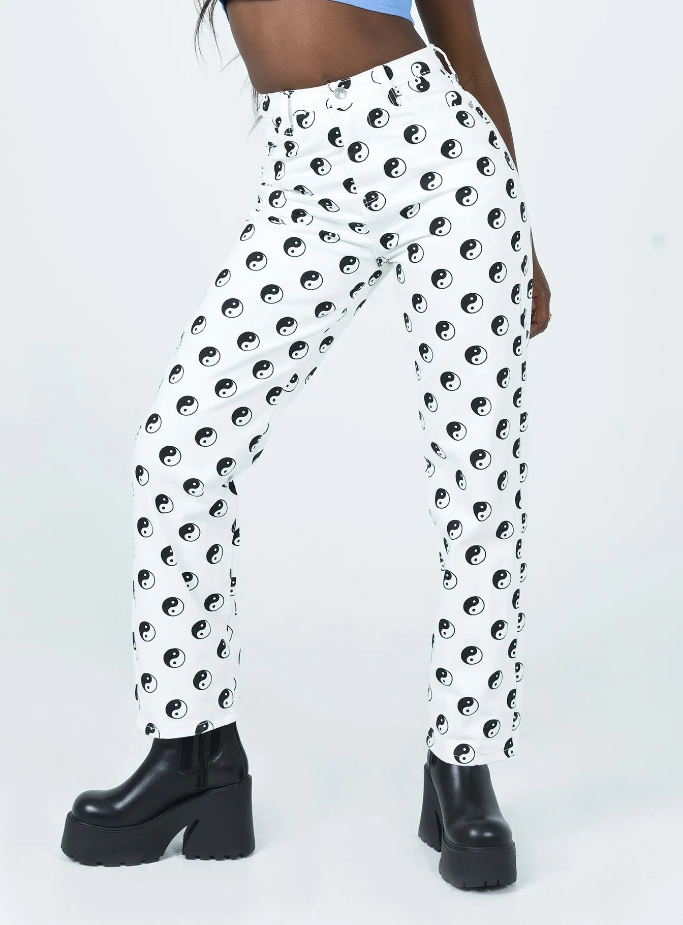 Lightweight Urban Explorer Yin Yang Printed Lounge Jean