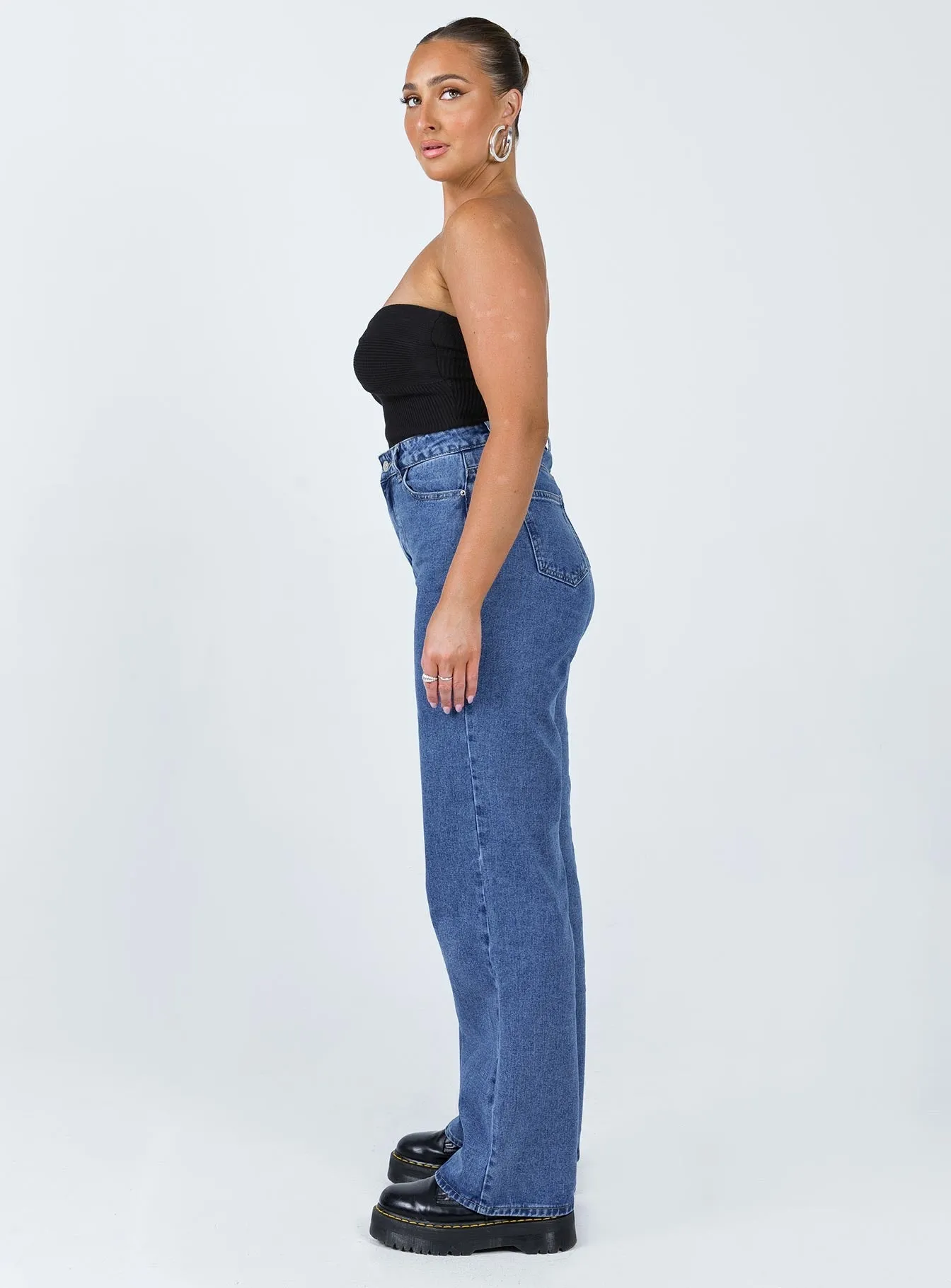 Evening Stroll Comfy Casual Friday Classic Theore High Waisted Mom Jean Mid Wash Denim
