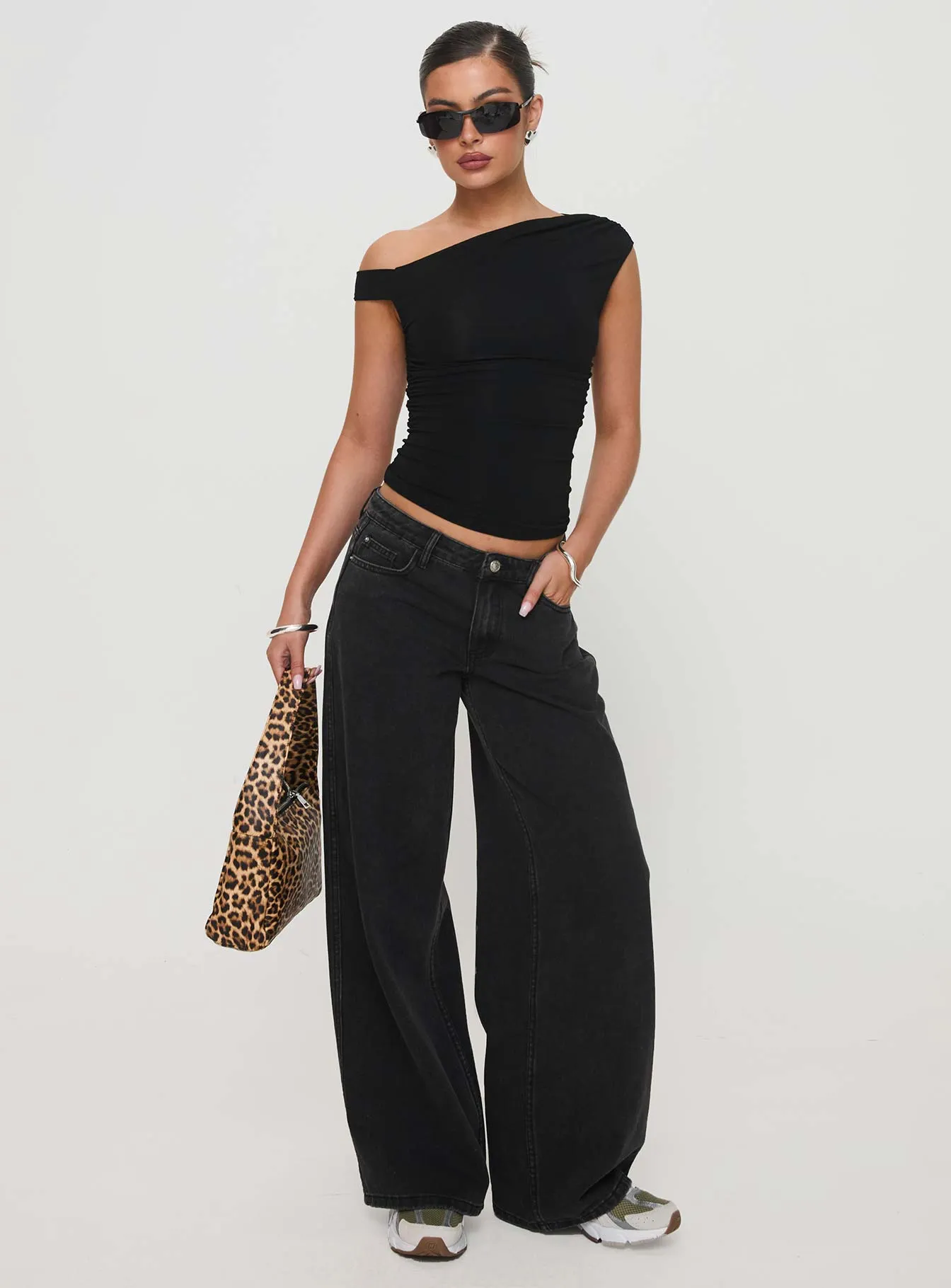 Festival Outfit Comfy Ramos Low Rise Denim Jeans Washed Black Tall