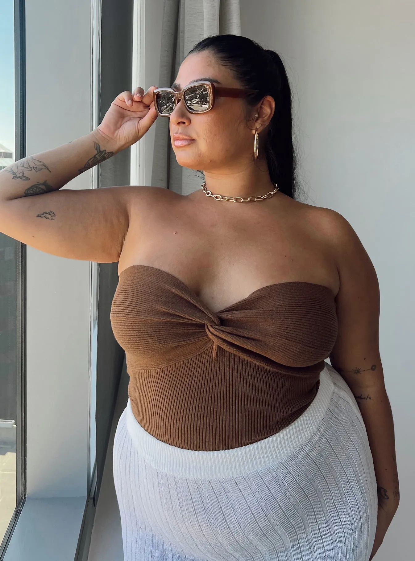 Kallista Top Brown Curve Hydrophobic Threadwork