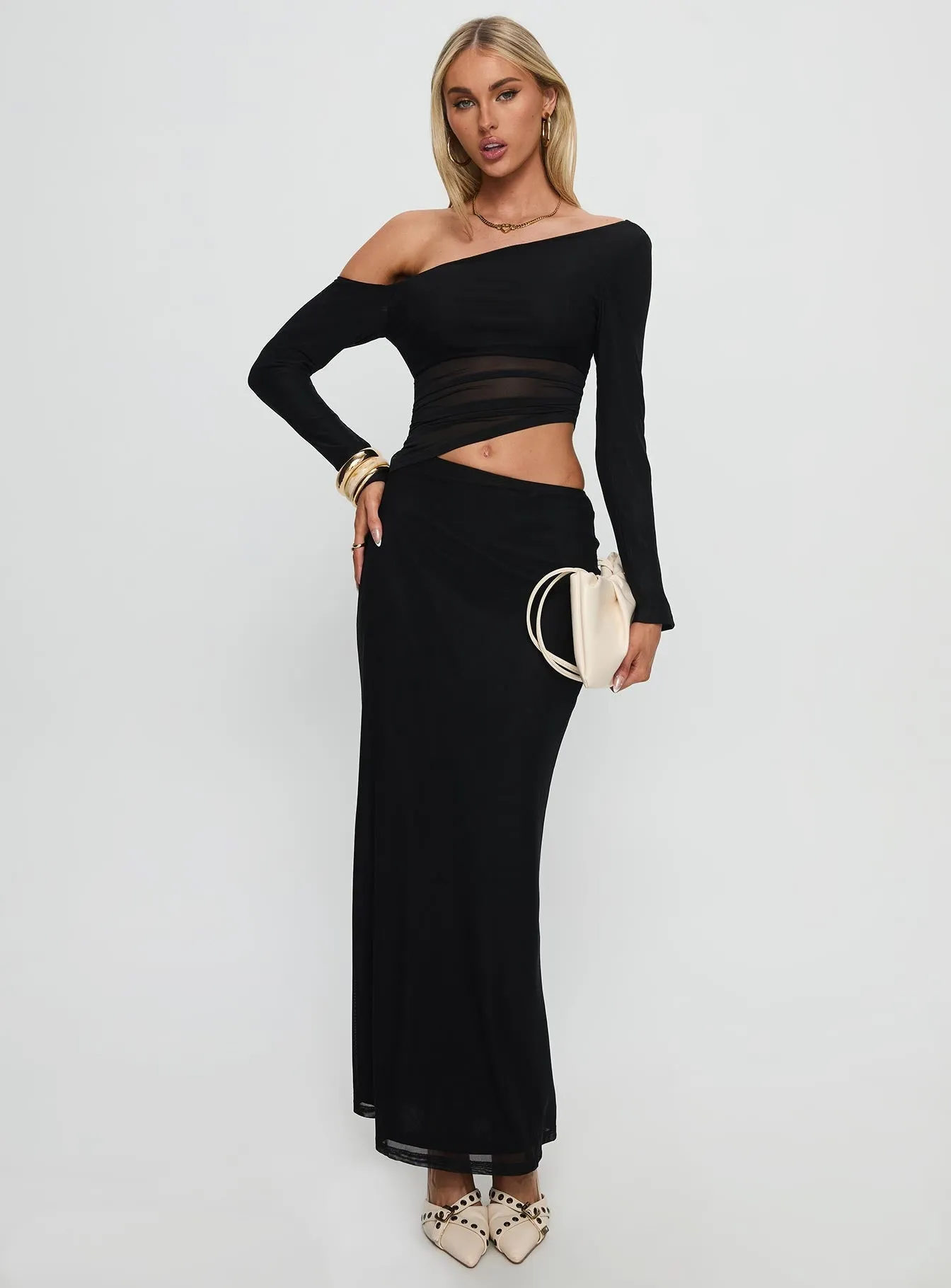 Zenayah Off Shoulder Long Sleeve Maxi Dress Black Port Lane This dress is a versatile option that can be styled in many different ways
