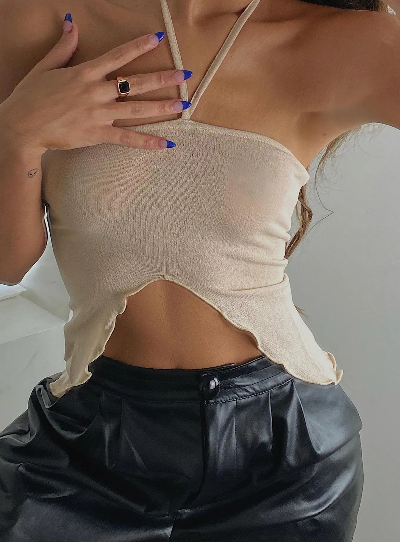 Gabriel Top Beige DualLayer Weave Airflow Mesh Lining
