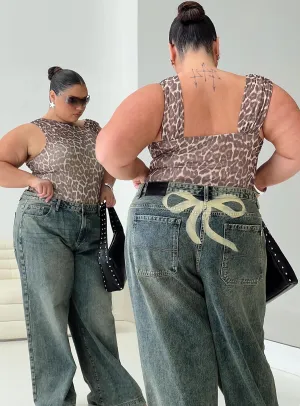 Ribbon Stamp Low Rise Wide Leg Jeans Antique Wash Curve Everyday Layer Lockstitch Construction