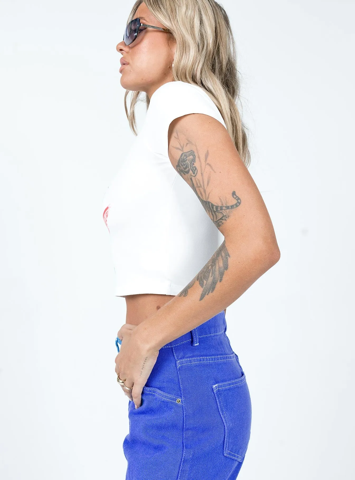 Runway Baby Tee White dry cleanable