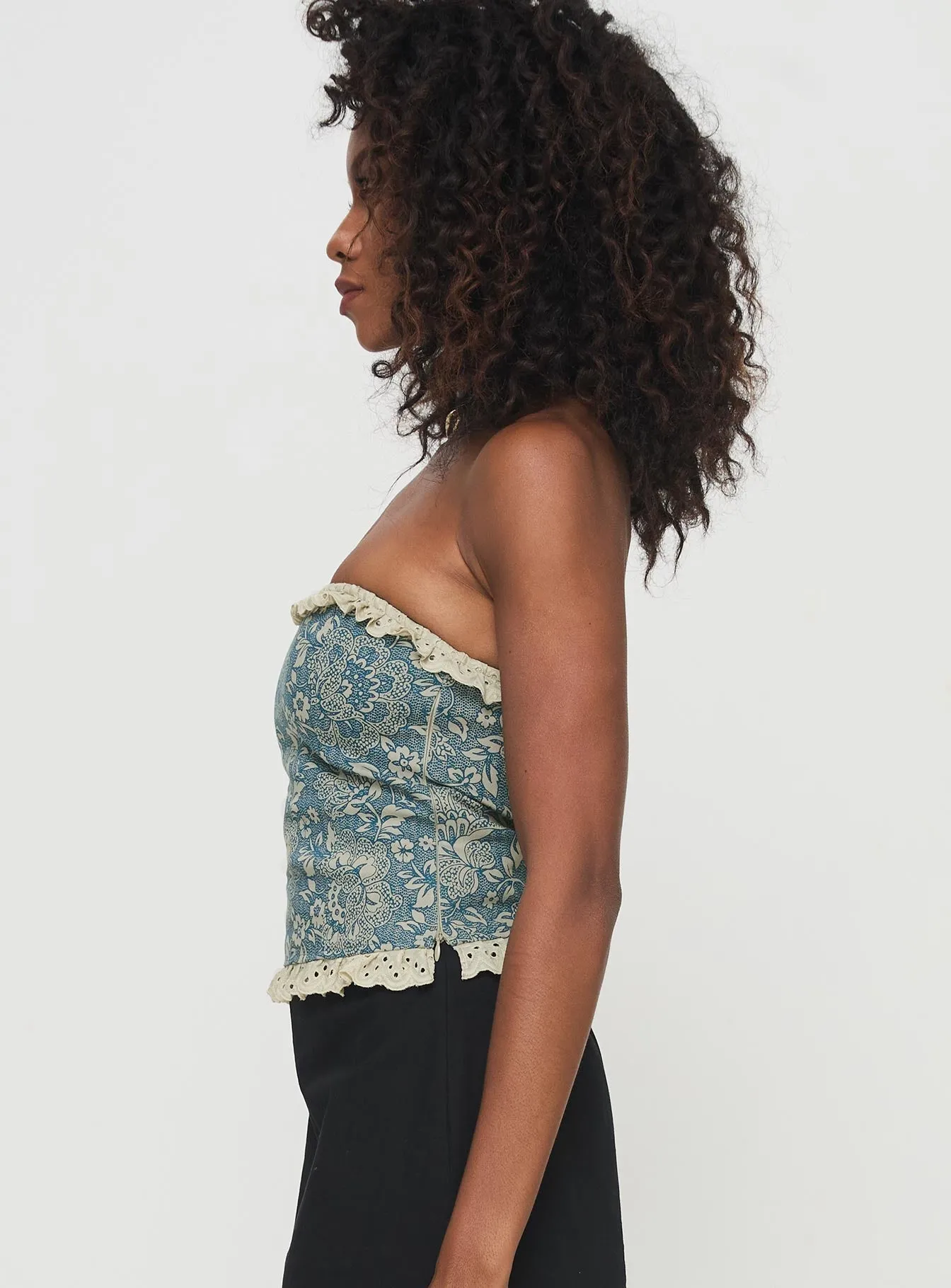 Dien Top Ornate Non Chafe Armholes